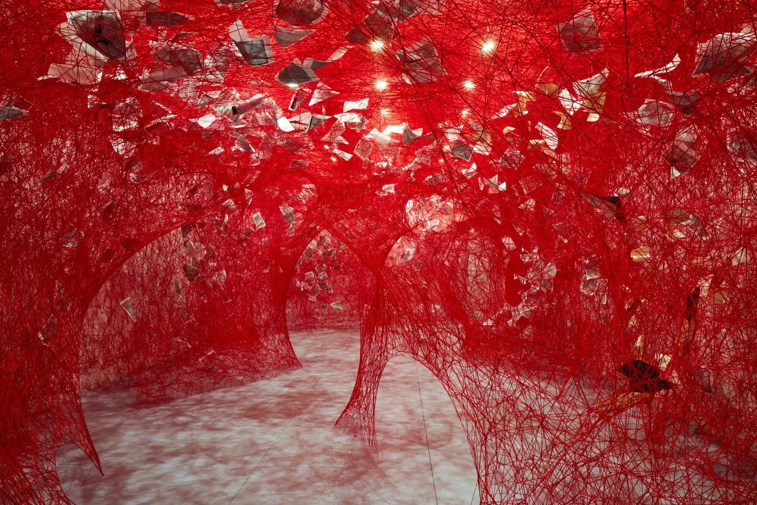 Observer: Chiharu Shiota Weaves Historical Memory, Body and Belonging in “Two Home Countries”