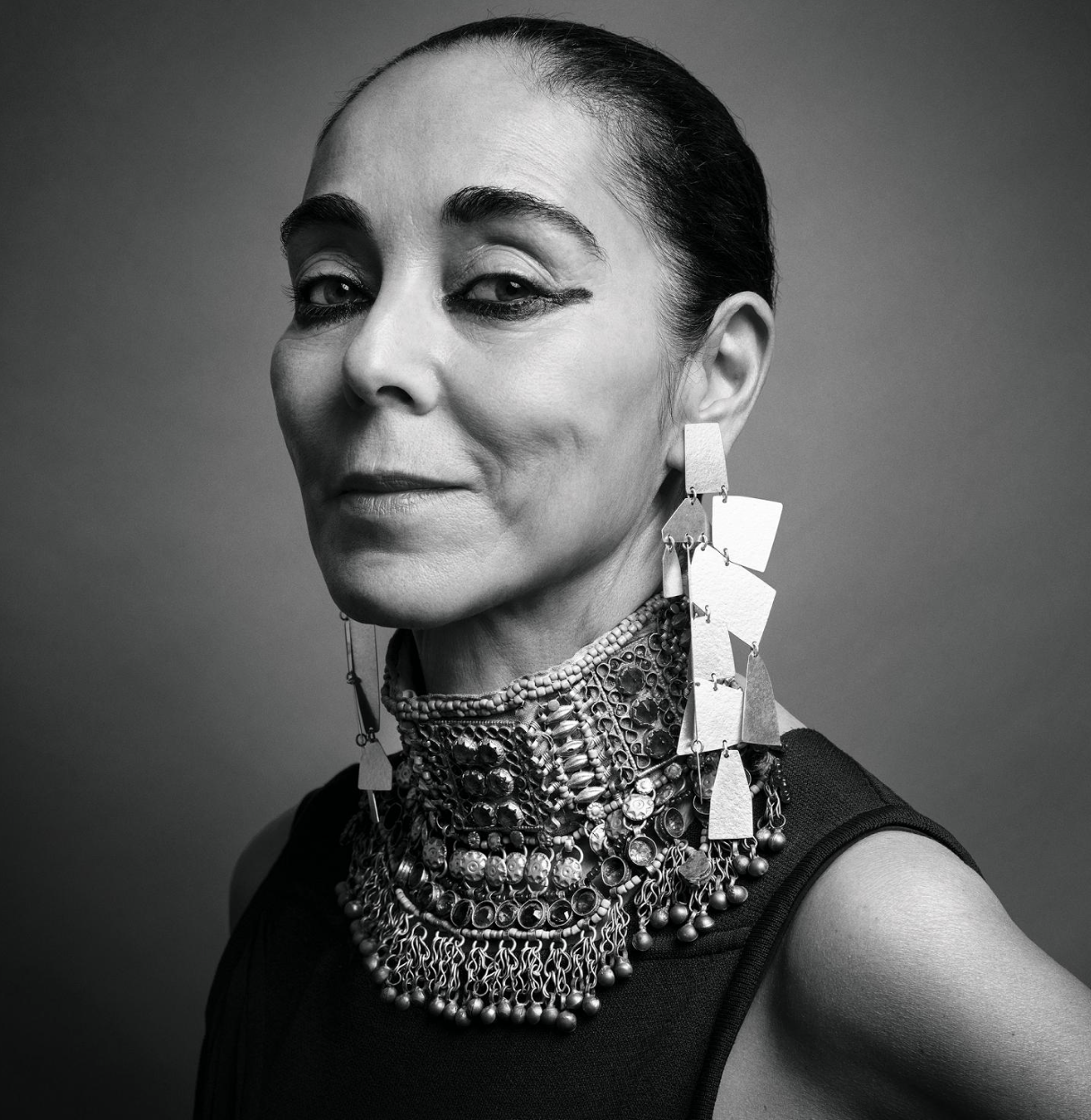 Ad Hoc News: Shirin Neshat: Why This Silent Rage Is Turning Into Big Art Hype