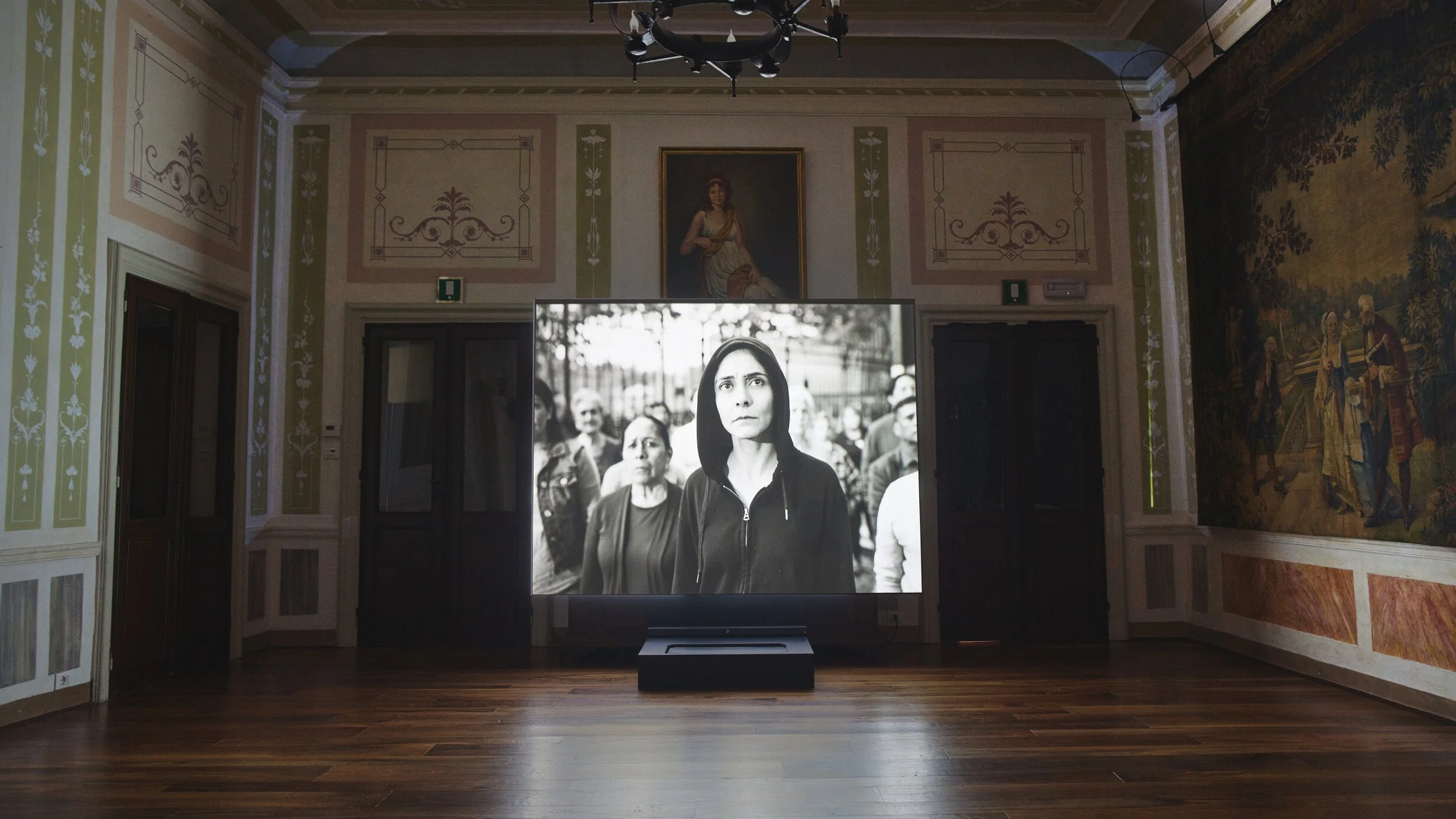 Meer: Shirin Neshat and the unbearable need to be seen