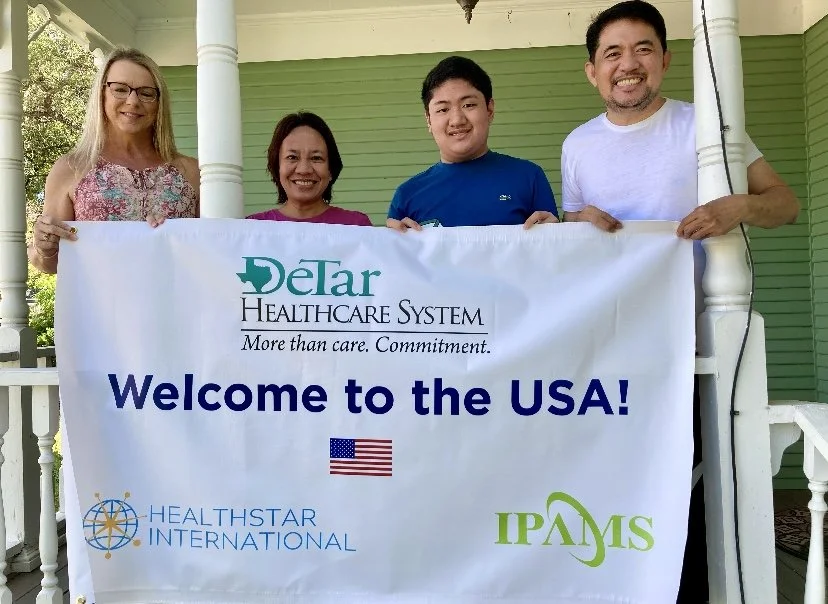 Bee Lao & Family.jpg