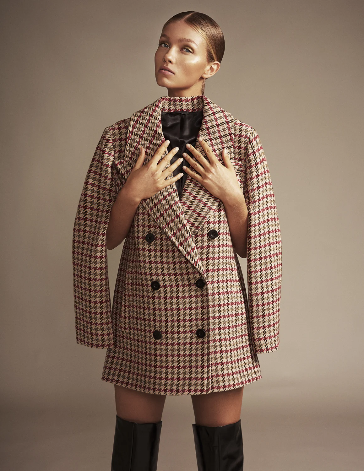 Editorial_Romy_byMarynHaertel_2604 small.jpg
