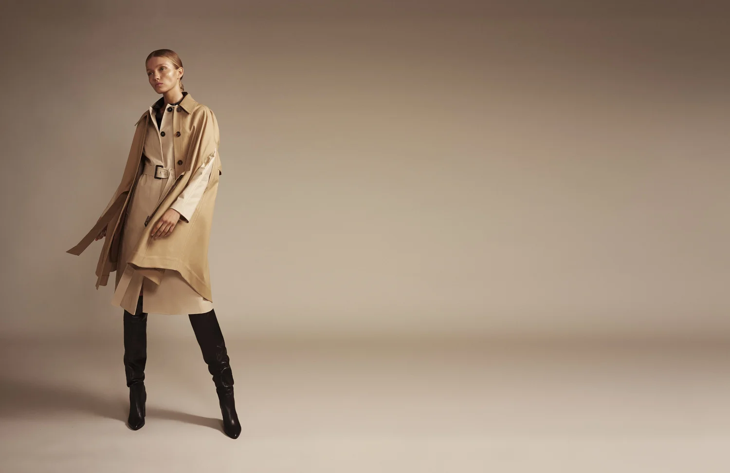 Editorial_Romy_byMarynHaertel_2935 small.jpg