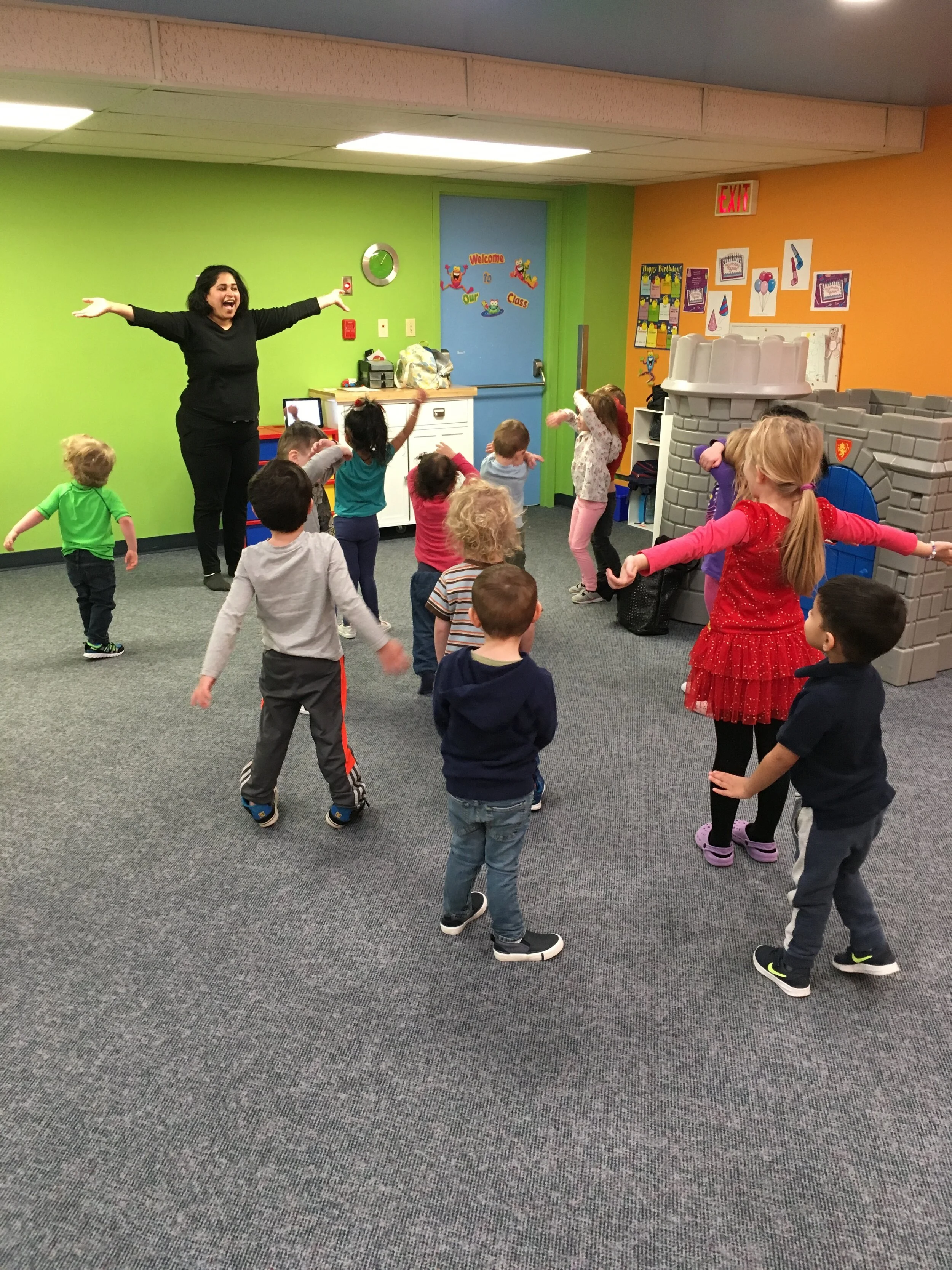 Jan. Special Demo - Dance Instructor Kashmira