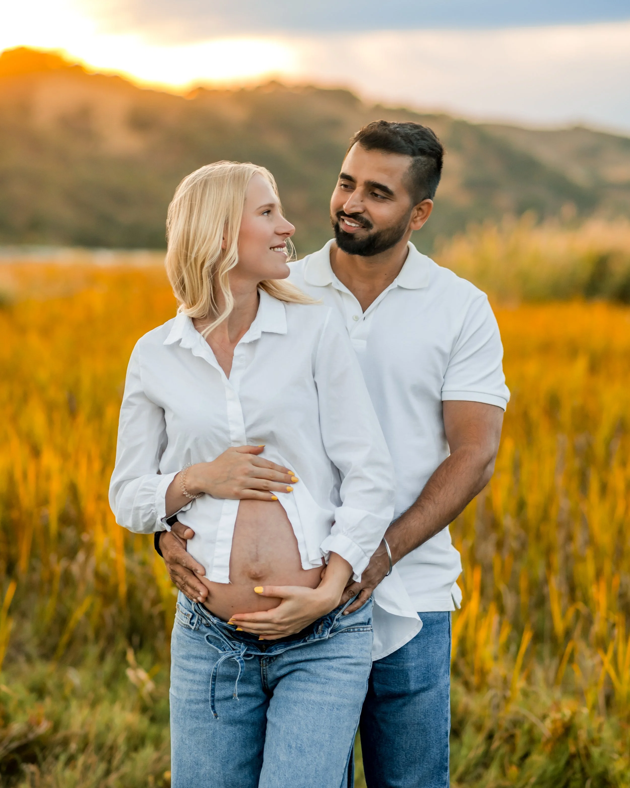 Lifestyle Pregnancy Portrait couple