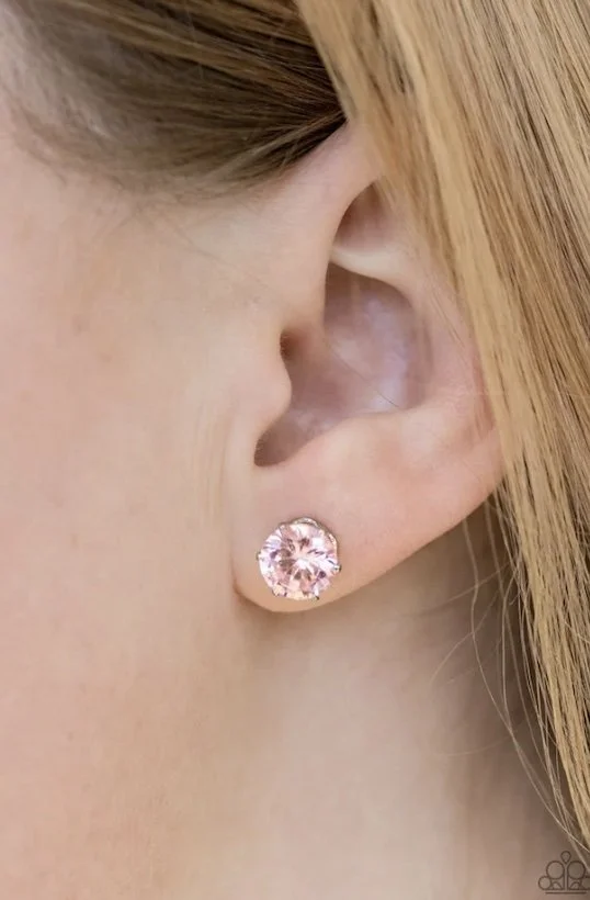 greatest treasure pink earrings model.jpg