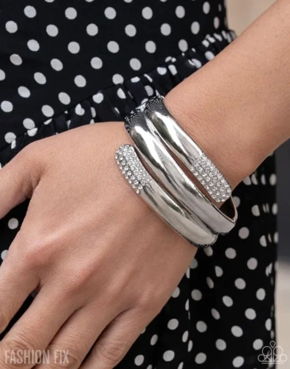 smooth similarity model bracelet FF.jpg