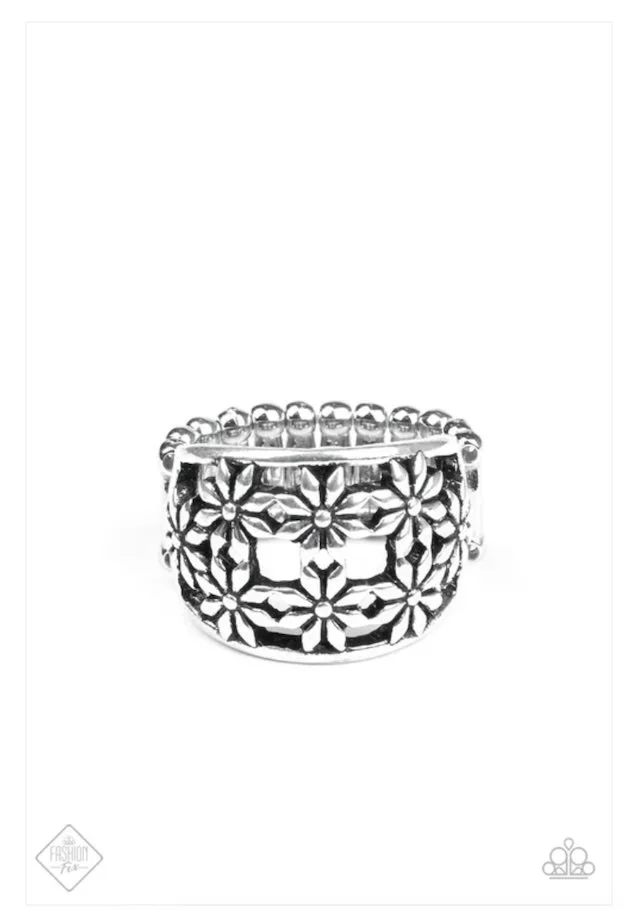 crazy about daisies silver ring FF orig.jpg