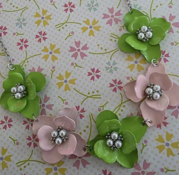 pastel pizzazz green and pink flower necklace big photo.jpg