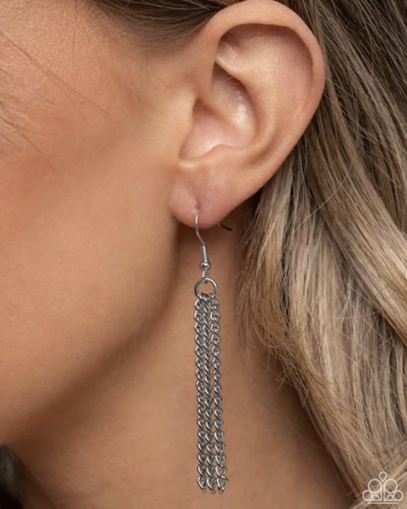 easter embellishmet chain earrings.jpg