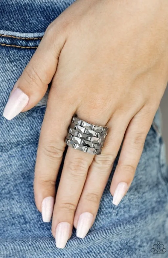 checkered couture FF model ring FF?.jpg