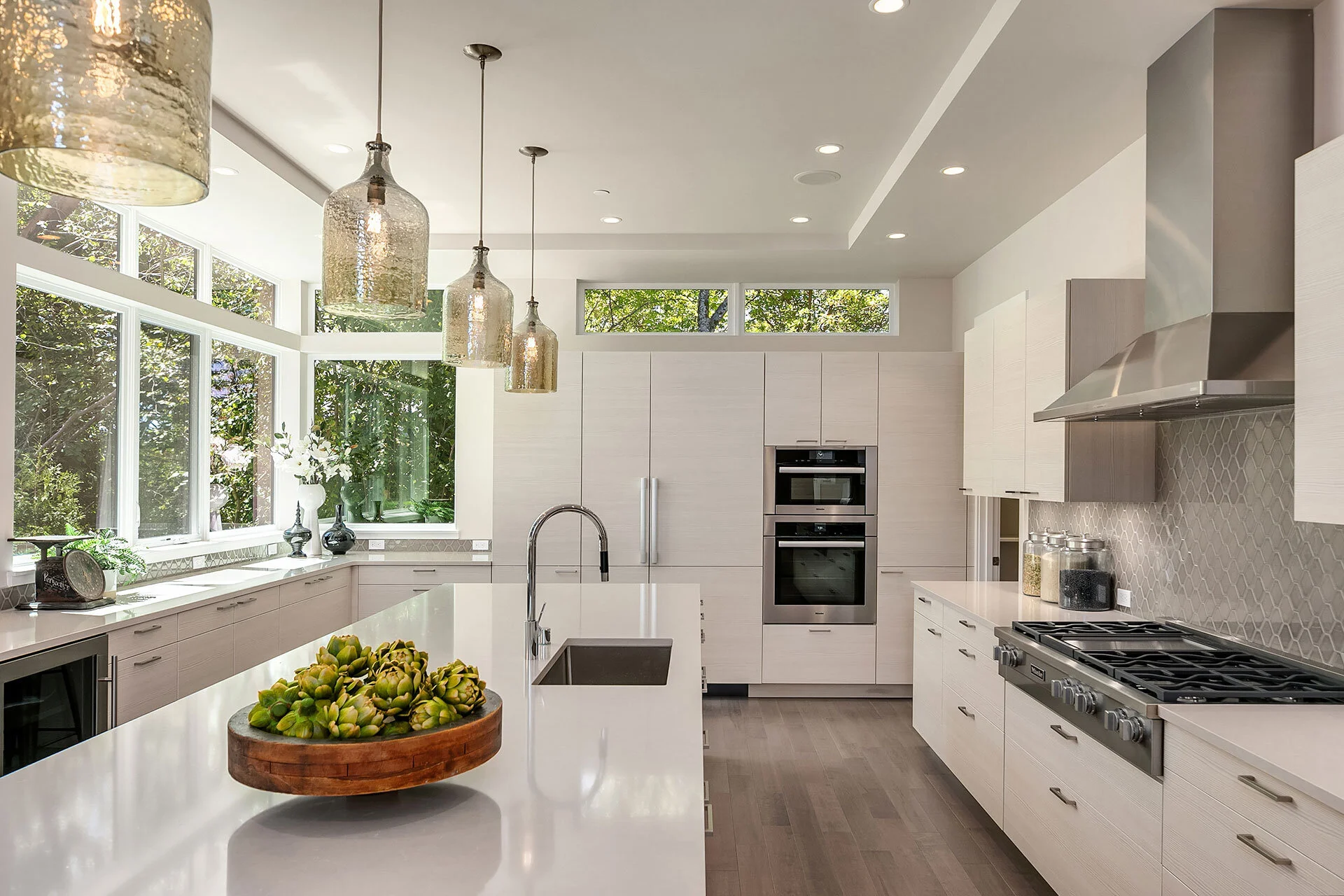 8255-SE-31st-St-Mercer-Island-Interior-smaller.jpg