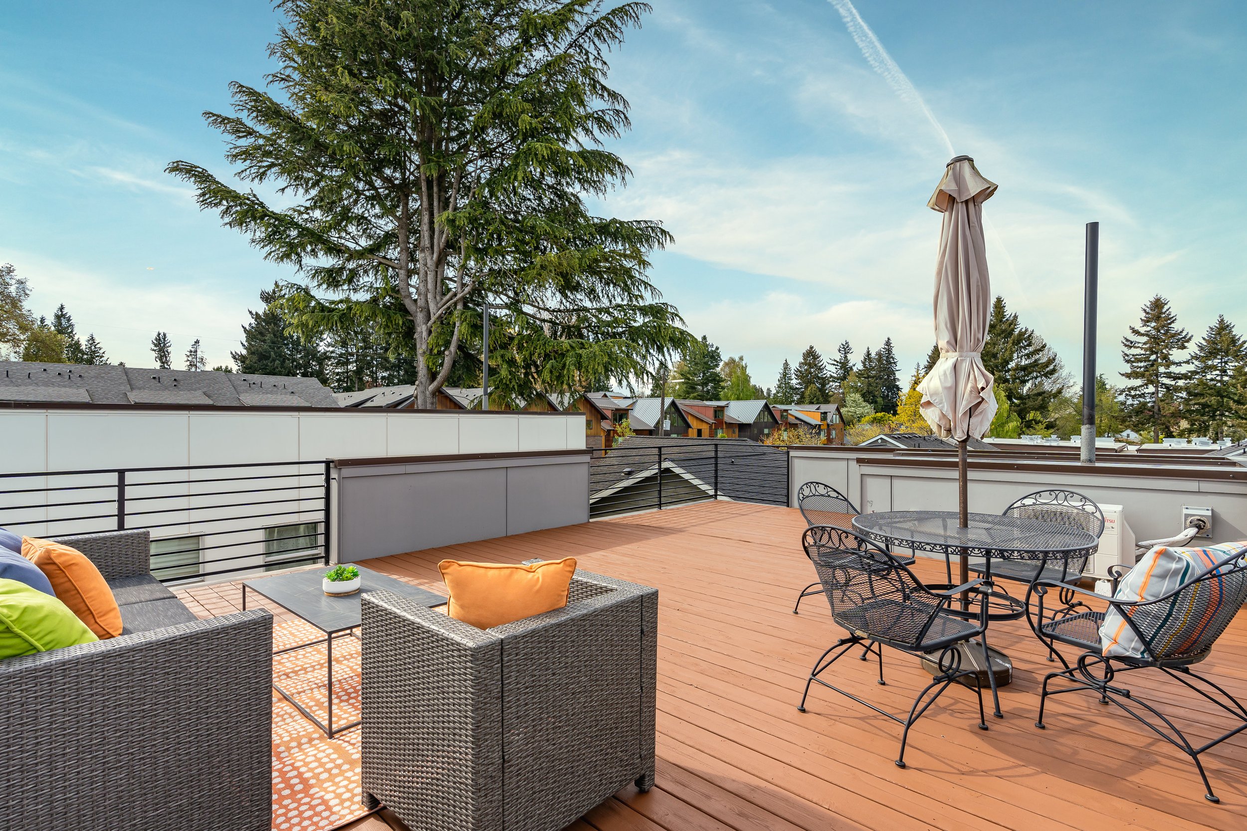 Seattle | $1,128,000