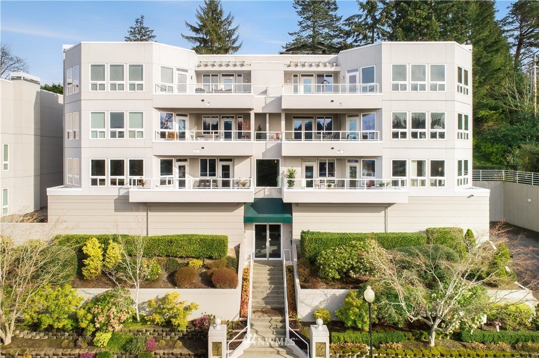 *Mercer Island - $1,775,000