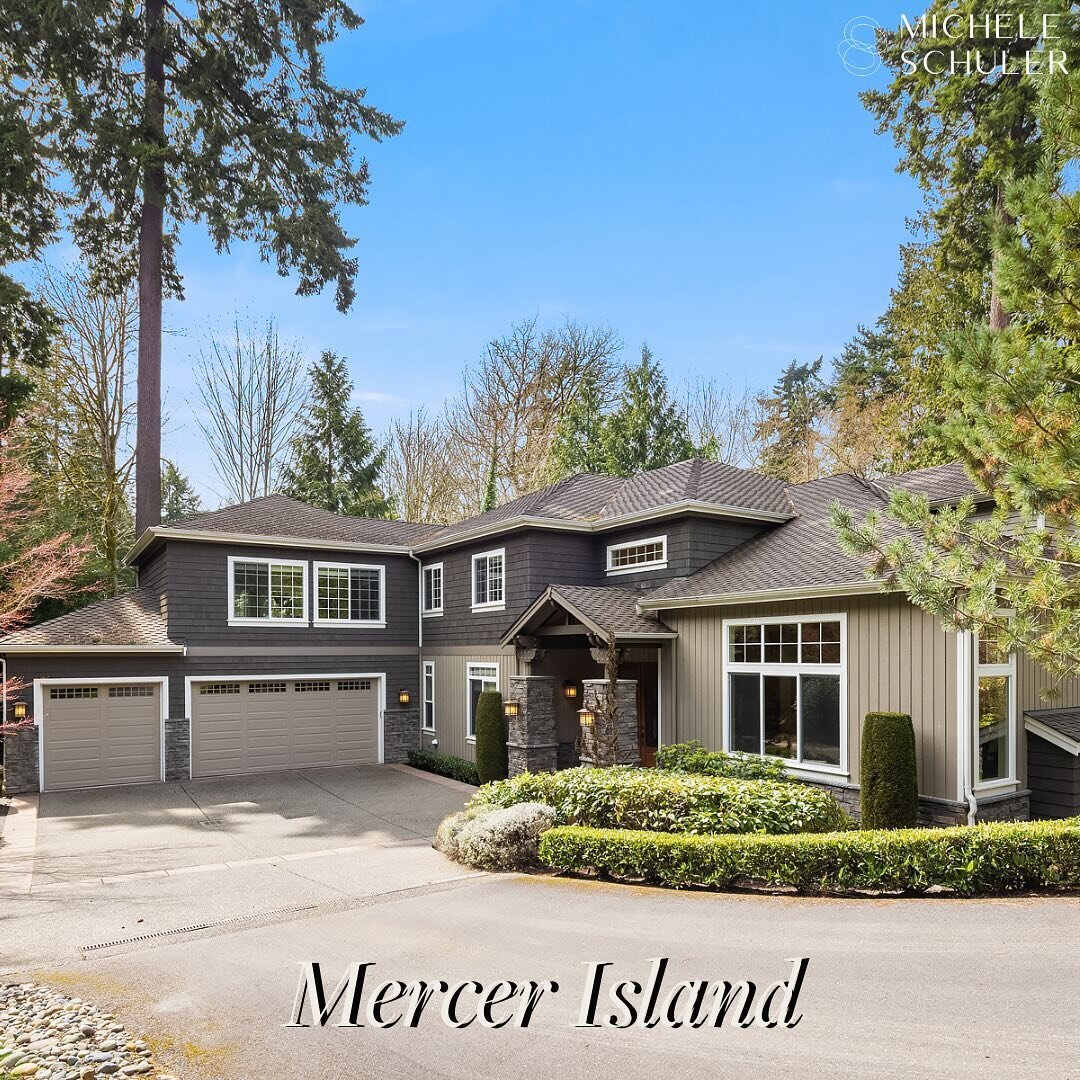 ✨Craftsman Luxury in Mercer Island✨ A perfect blend of sophistication and comfort awaits in this stunning 5-bed, 4.25-bath residence! From the awe-inspiring foyer to the lush backyard oasis, each detail exudes bespoke craftsmanship. Embrace modern li