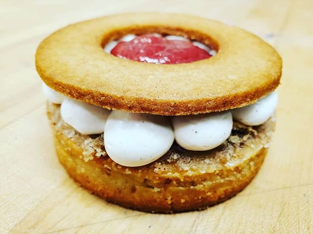 I had a really great time making this rhubarb pecan tart. Almond sable shell filled with toasted pecan frangipane and macerated rhubarb, topped with cinnamon chantilly, cinnamon graham cookie, and rhubarb compote. These will be on the menu for the Ju