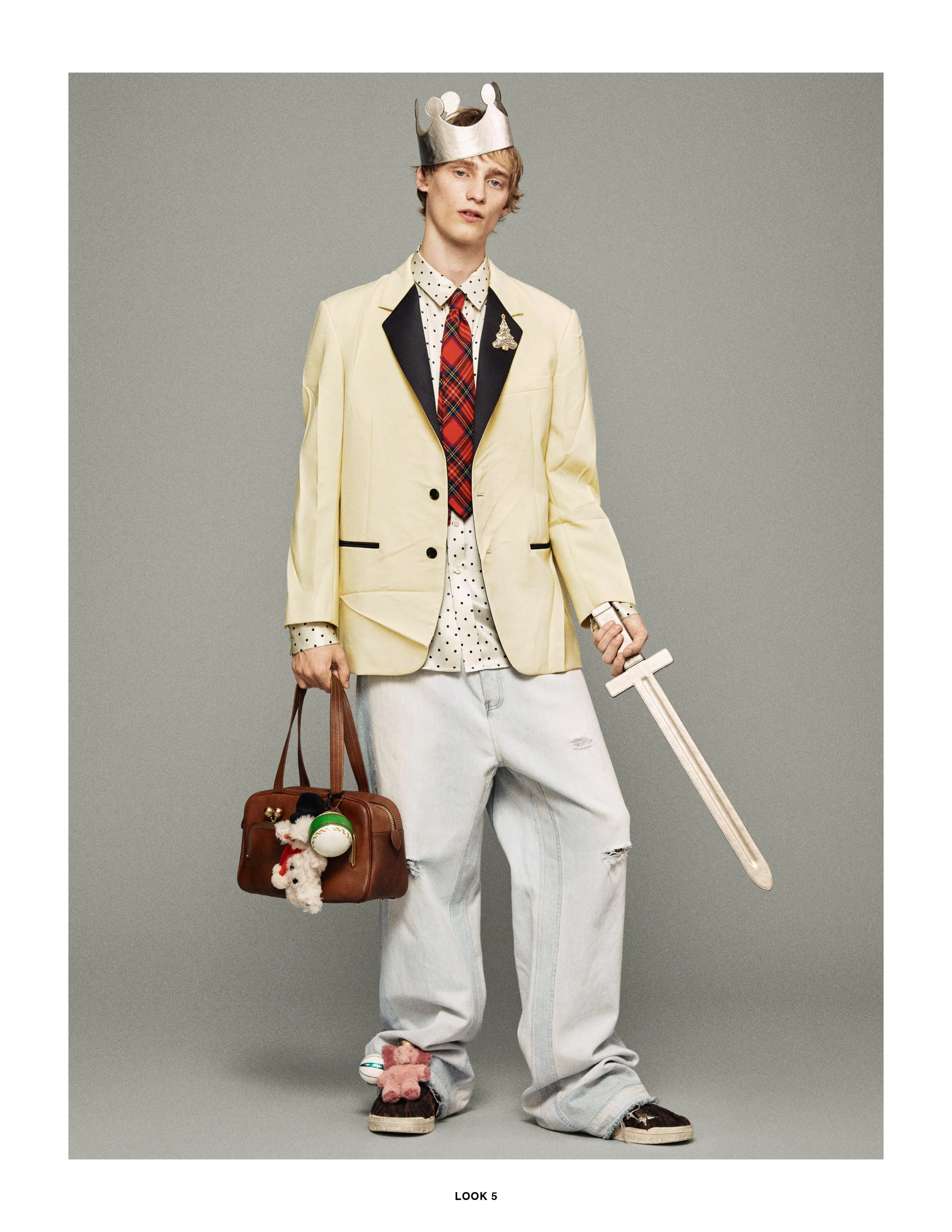 25PR94600 Winter 2025 Editorial Digital Lookbook_MECH10.jpg