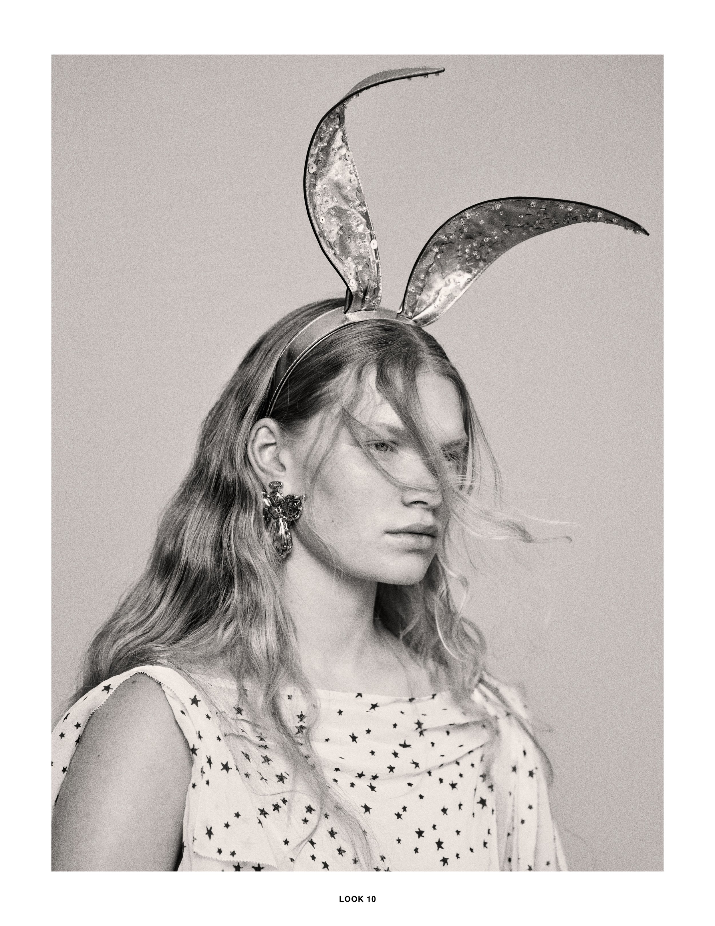 25PR94600 Winter 2025 Editorial Digital Lookbook_MECH18.jpg