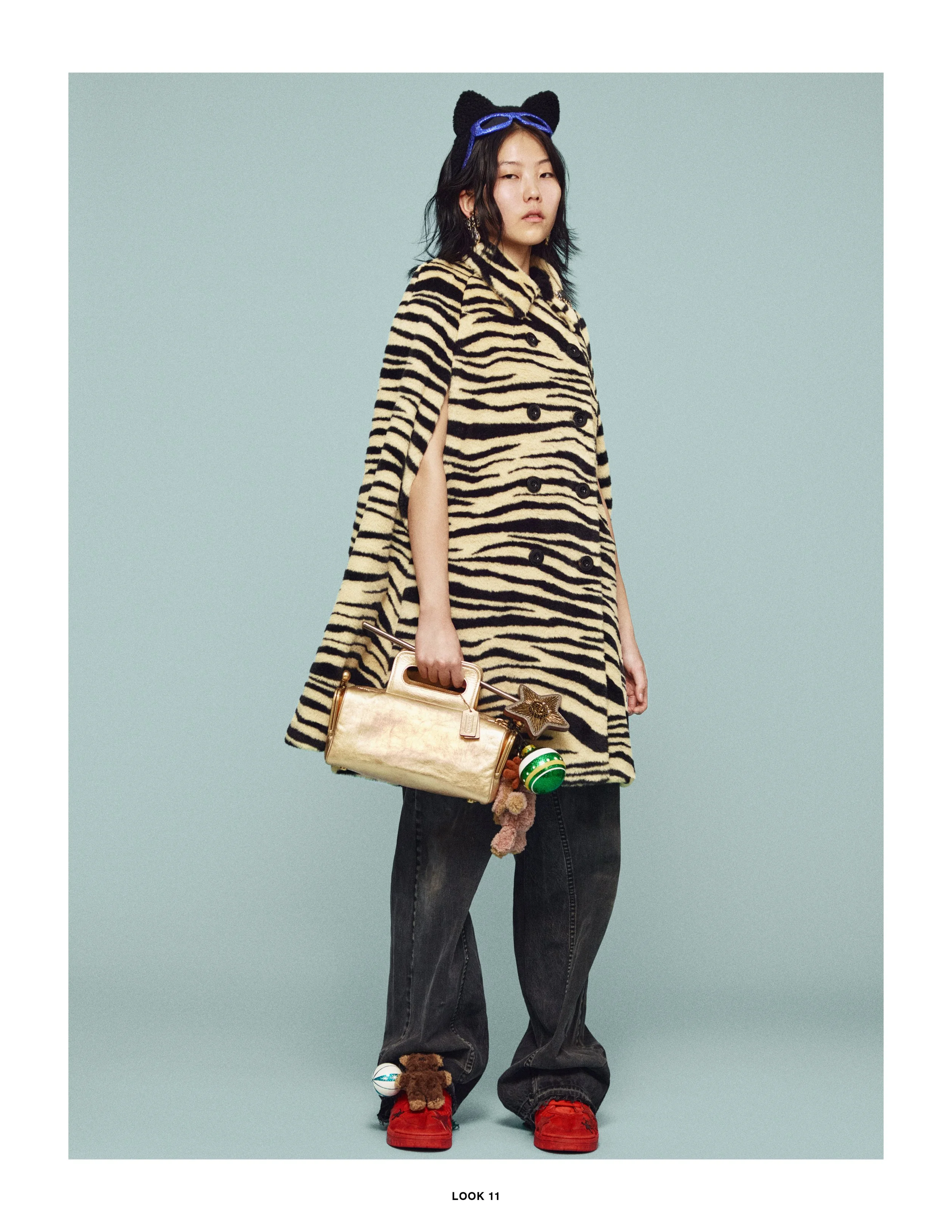 25PR94600 Winter 2025 Editorial Digital Lookbook_MECH19.jpg