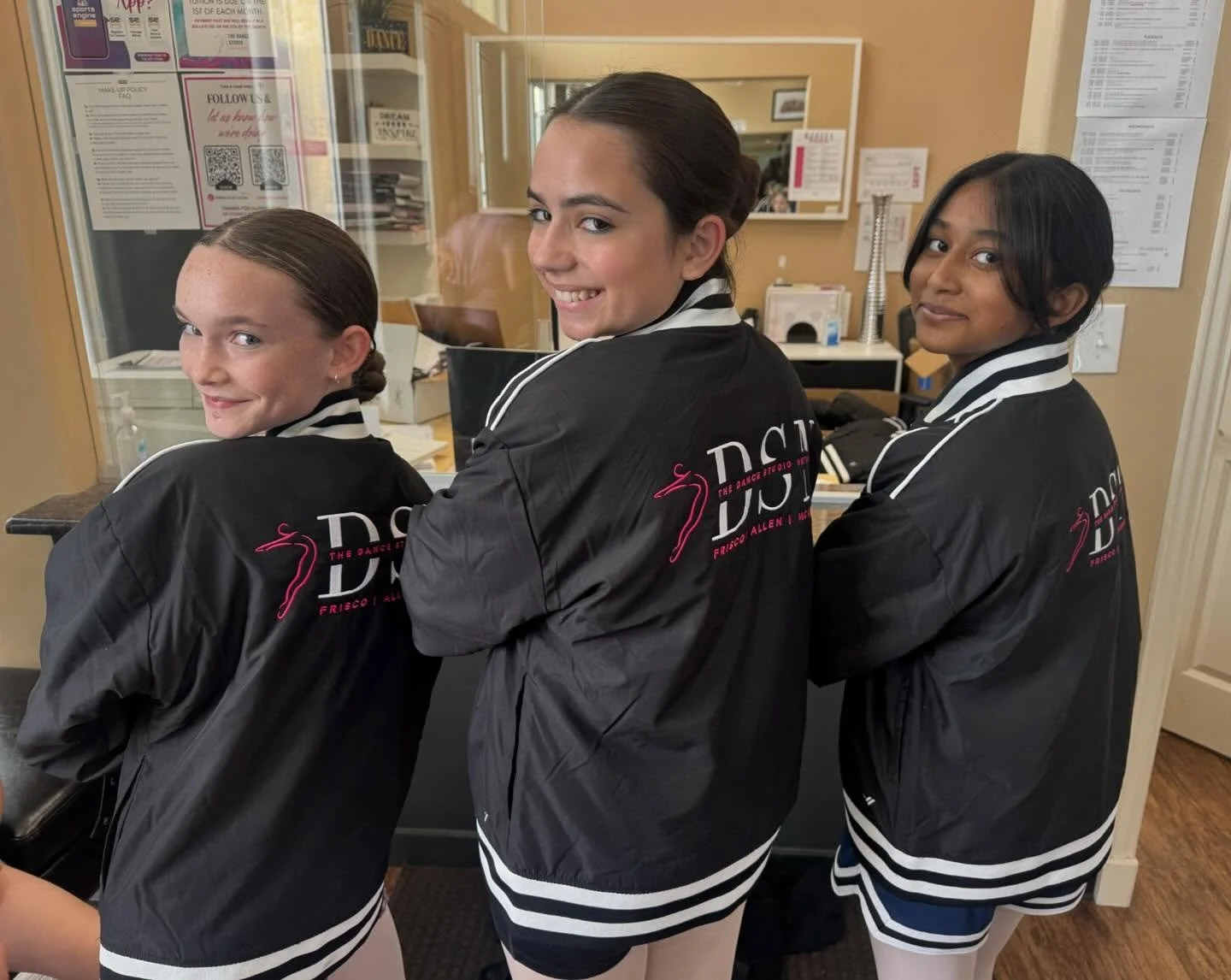 Loving our new DSN team jackets! 🖤🩷🤍

#mckinneydancestudio #thedancestudionetwork #discovertheartistwithin