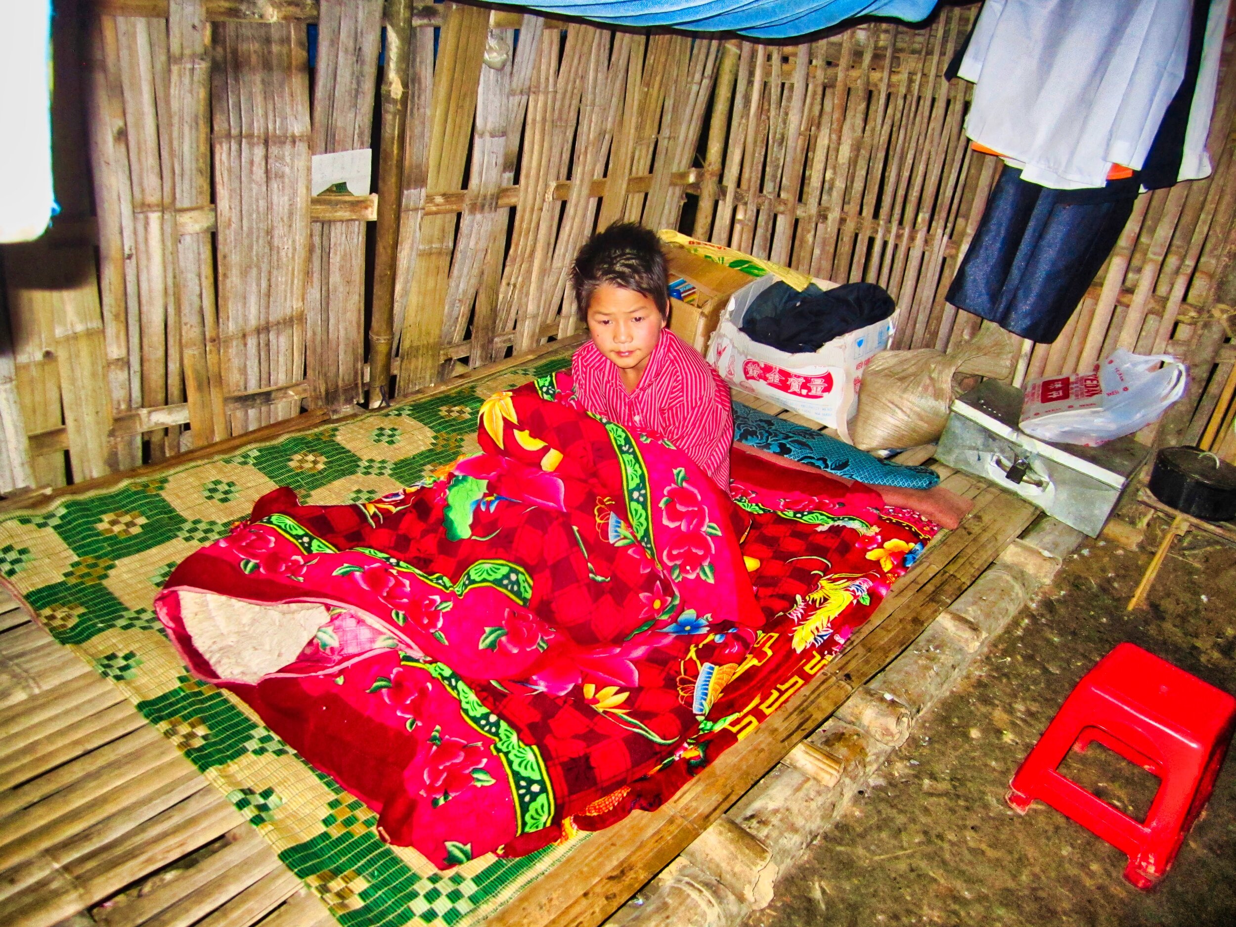 Vietnam.China.border.boy.blanket.jpg