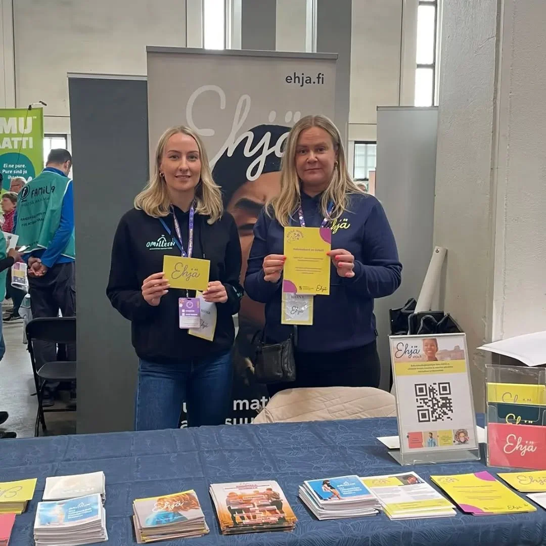 Mahtava viikonloppu takana Maailma kyl&auml;ss&auml;-festivaaleilla @kuuleminuahanke kanssa. Mahtavia kohtaamisia ja ihana, iloinen tunnelma l&auml;pi viikonlopun. Kiitos kaikille ketk&auml; pys&auml;htyiv&auml;t juttelemaan ja jakamaan hetken kanssa