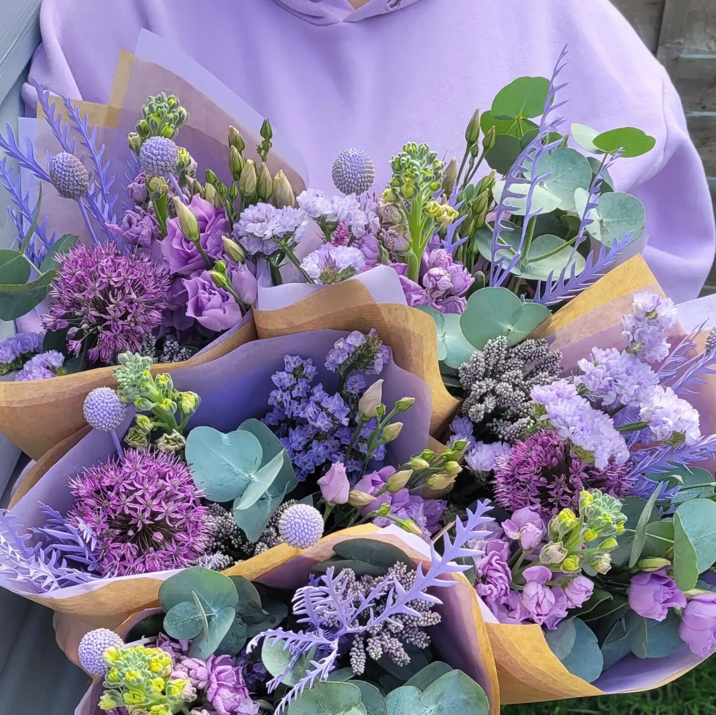 When the driver got the memo about this weeks bunches ! #matching #lilaclove #bunchesfortheweekend #shoplocal #lilacs #ivanhoe #allium #lisianthus #stocks #lilaccraspedia #statice #veronica