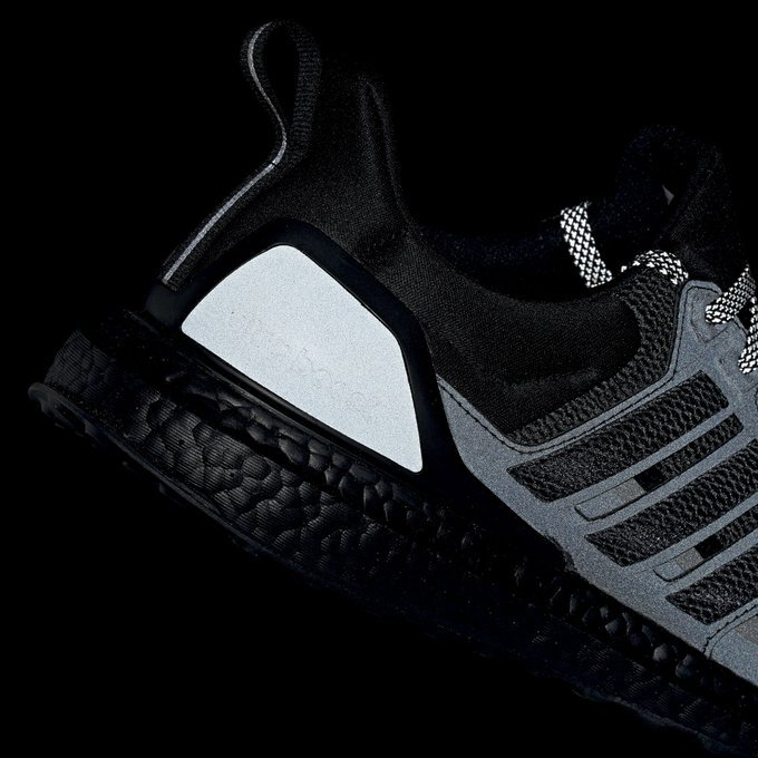 adidas ultra boost black reflective