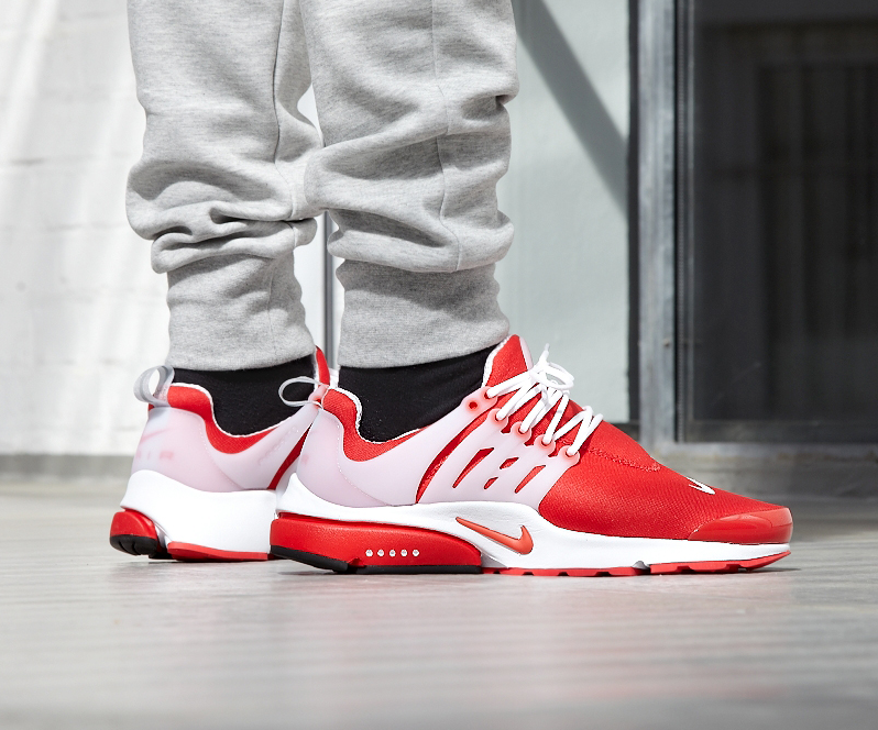 comet red nike presto