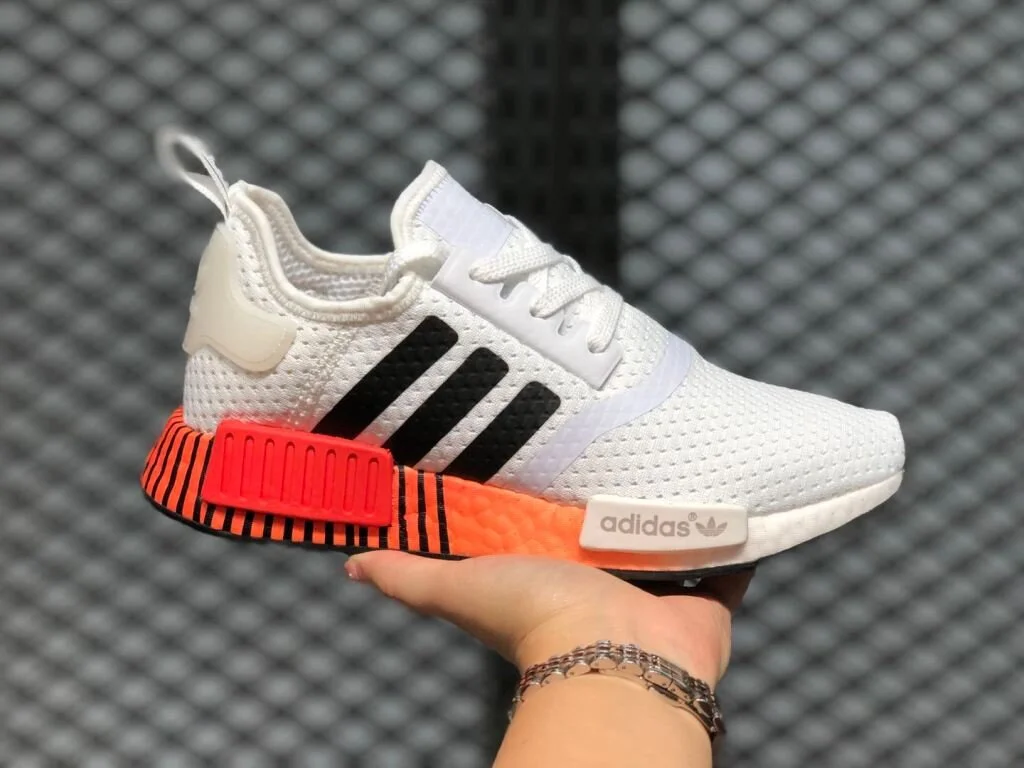 Кроссовки Adidas Nmd R1 Купить В Хабаровске