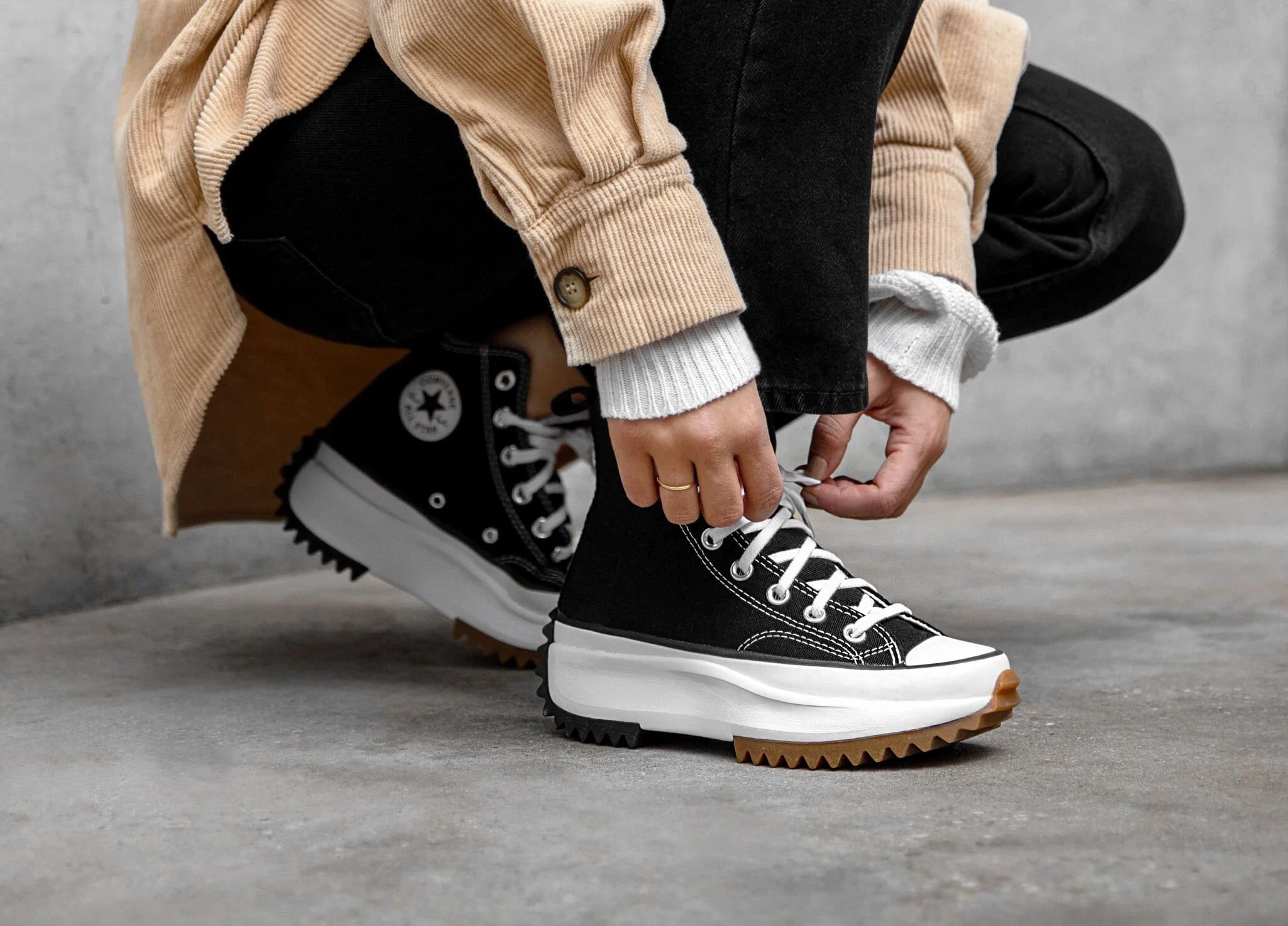 converse run star hike sale