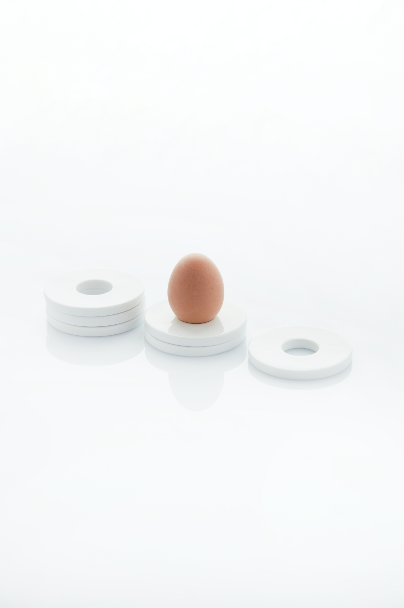 egg cup_LindeHermans.png
