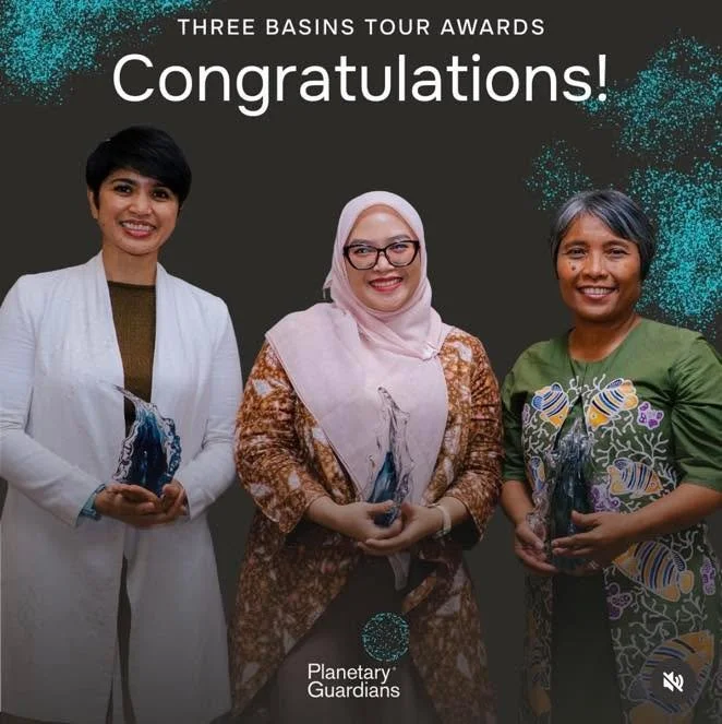 I am so proud to have hand created these 5 glass Dancing Waves Awards for this prestigious and environmentally important event, organised in tandem with @planetarygdns and @virginunite.
Thank you for choosing my glass to support this critical cause w