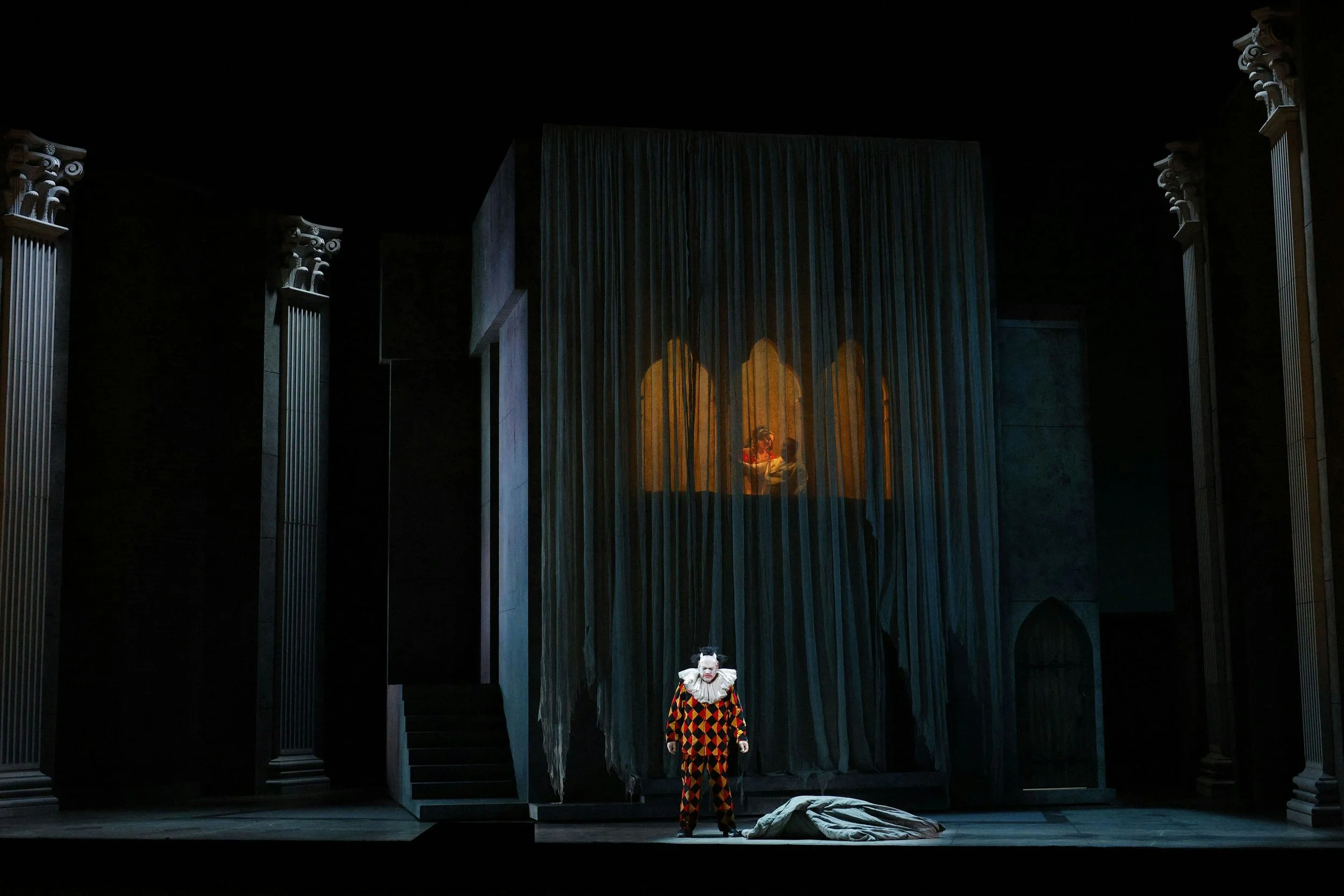 la_opera_rigoletto_2025_credit_cory_weaver_74a1517_pr.jpg
