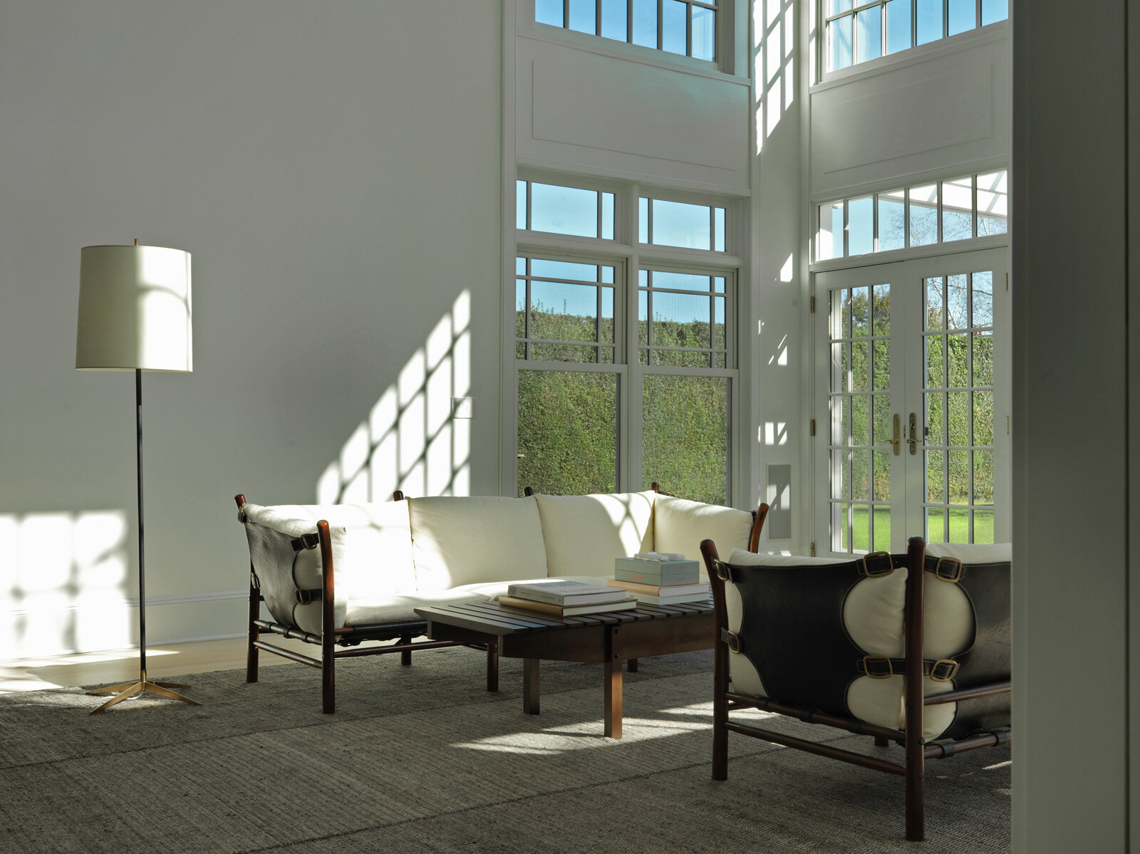  Hamptons House - Living Room  
