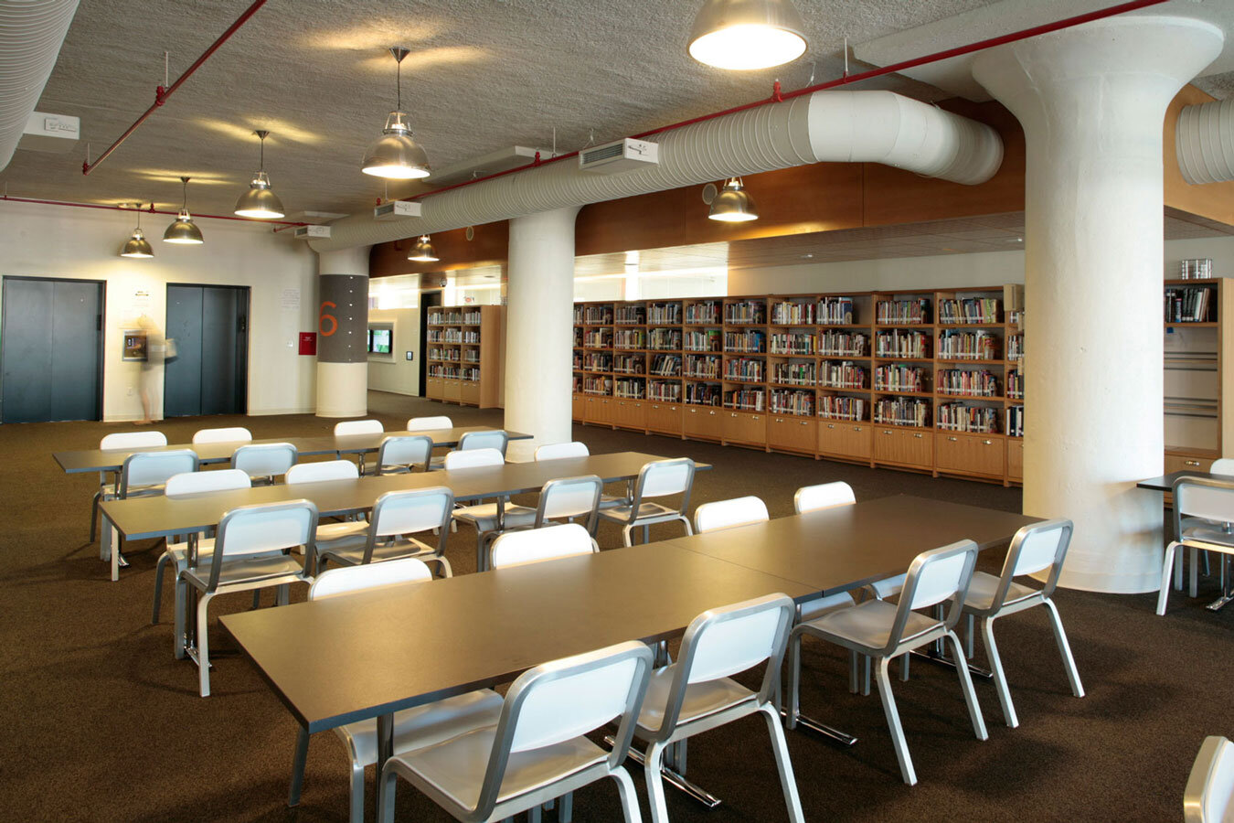  Avenues: The World School - Library 