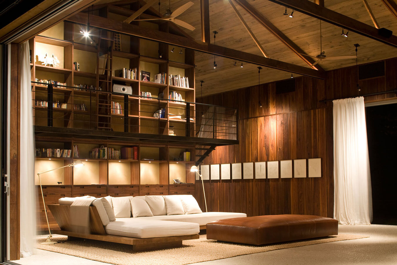  Barn Conversion - Double Height Library 