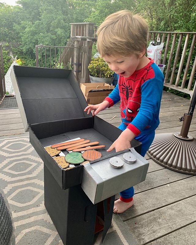 Check out this awesome DIY grill! Great job! @tialambert 
Another recycled art project for our school assignment. The bar has been set very high with this one 😁 #recycledart #recycledmaterials #diy #marin #marincounty #marinchildrenscottage