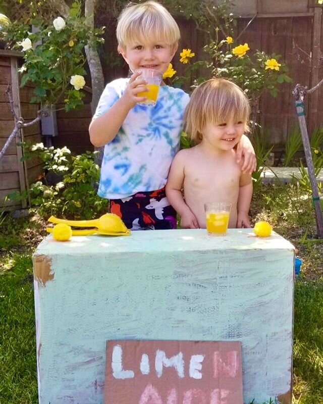 Marlon and Miley made this amazing lemonade stand for our recycled art project this week. #recycledart #marincounty #marin #marinchildrenscottage @jenacutiepants