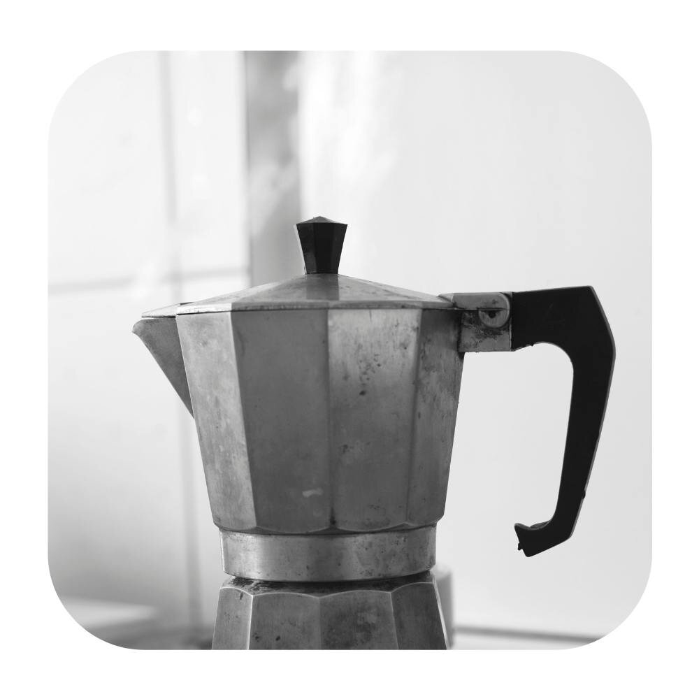 How To Use A Moka Pot Or Stovetop Coffee Maker Recipes Guide Make The Best Uk