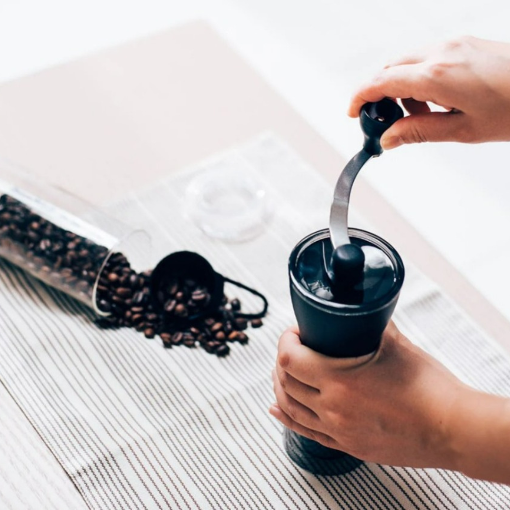 6 Coffee Grinders for AeroPress (Budget to Pro and 1 to Avoid)