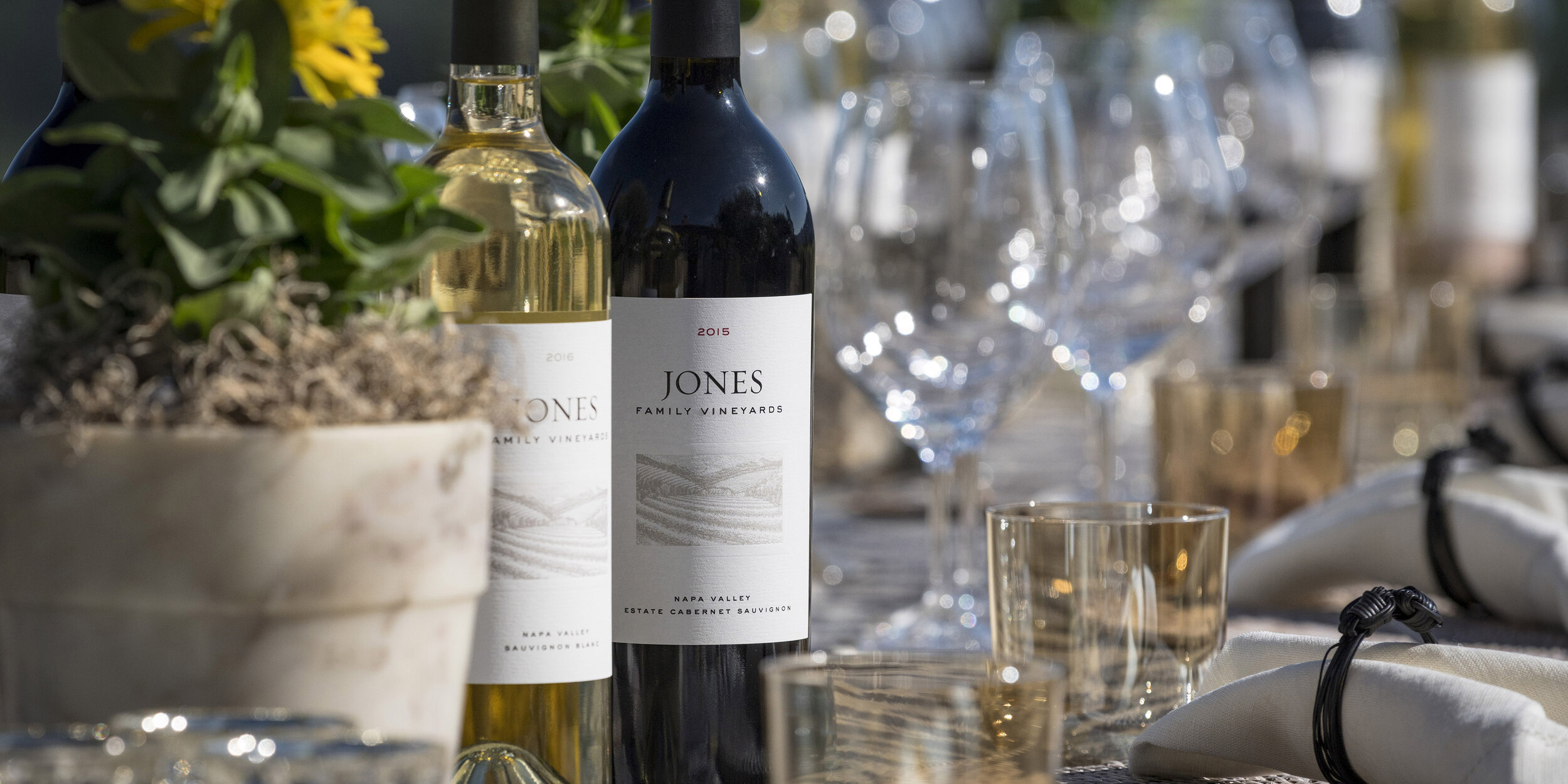 Wines_table-JonesFamily ©SuzanneBeckerBronk-trial.jpg