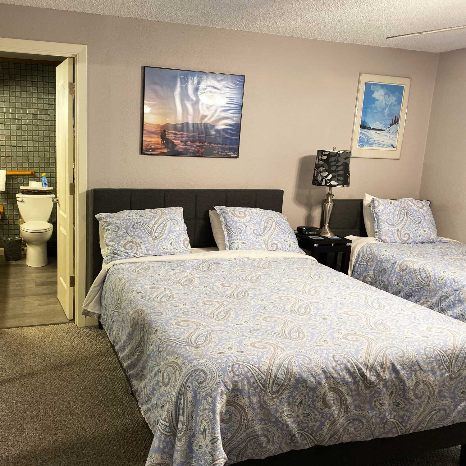 Downtown Bed Breakfast Rooms, One Twin Bed