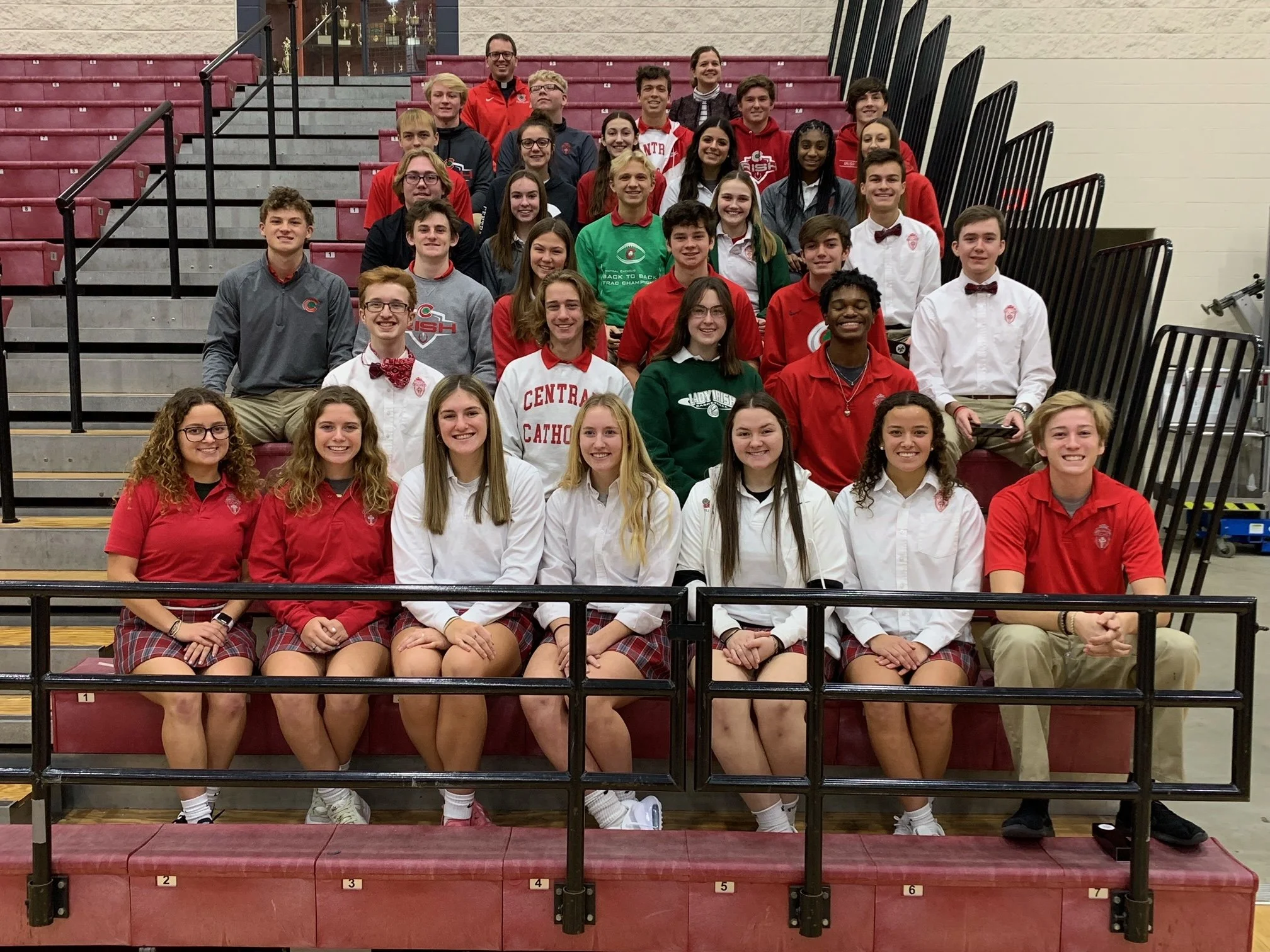 Insignis Society Students Honored