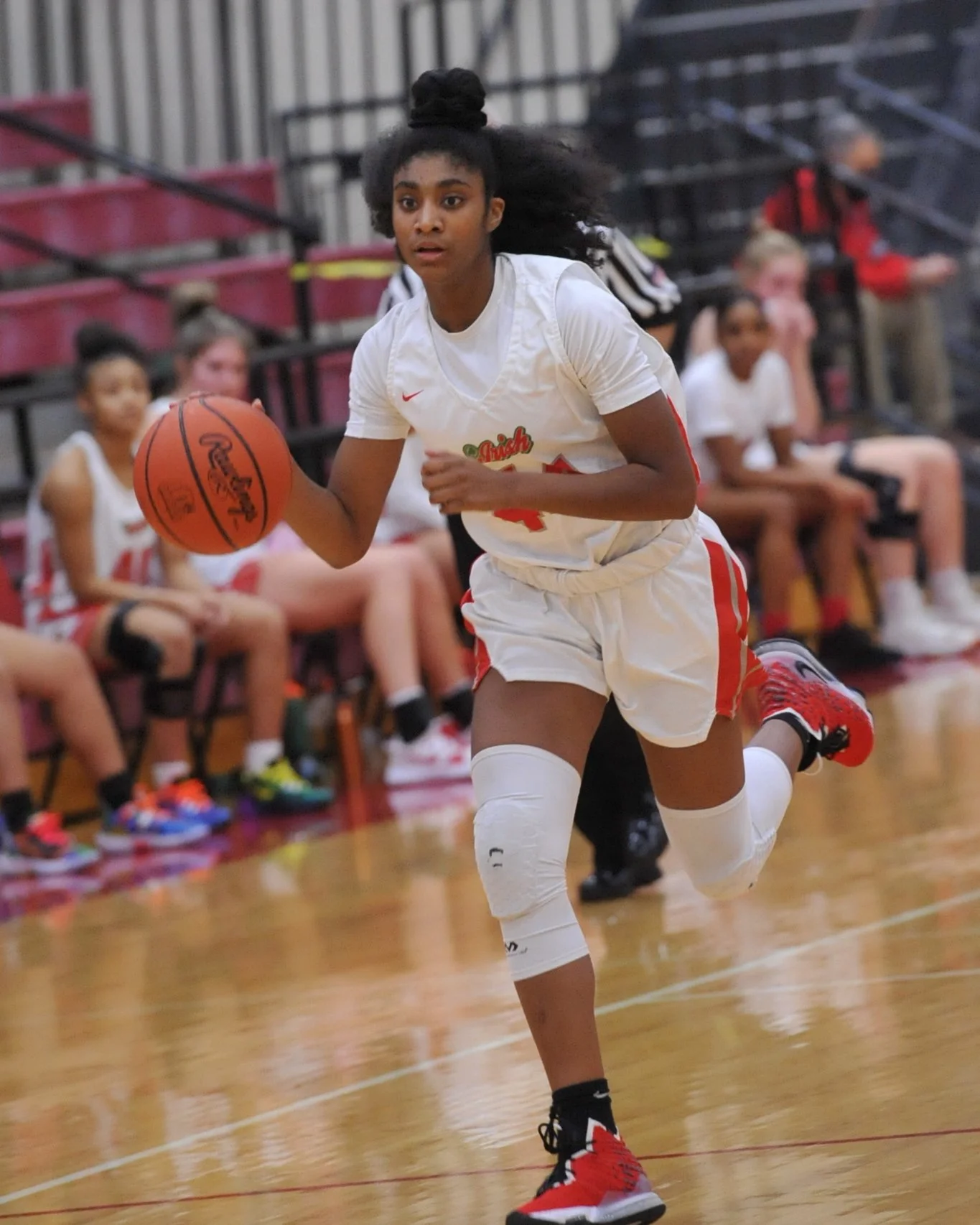 Girls’ Basketball Comes From Behind to Defeat Start, 43-38