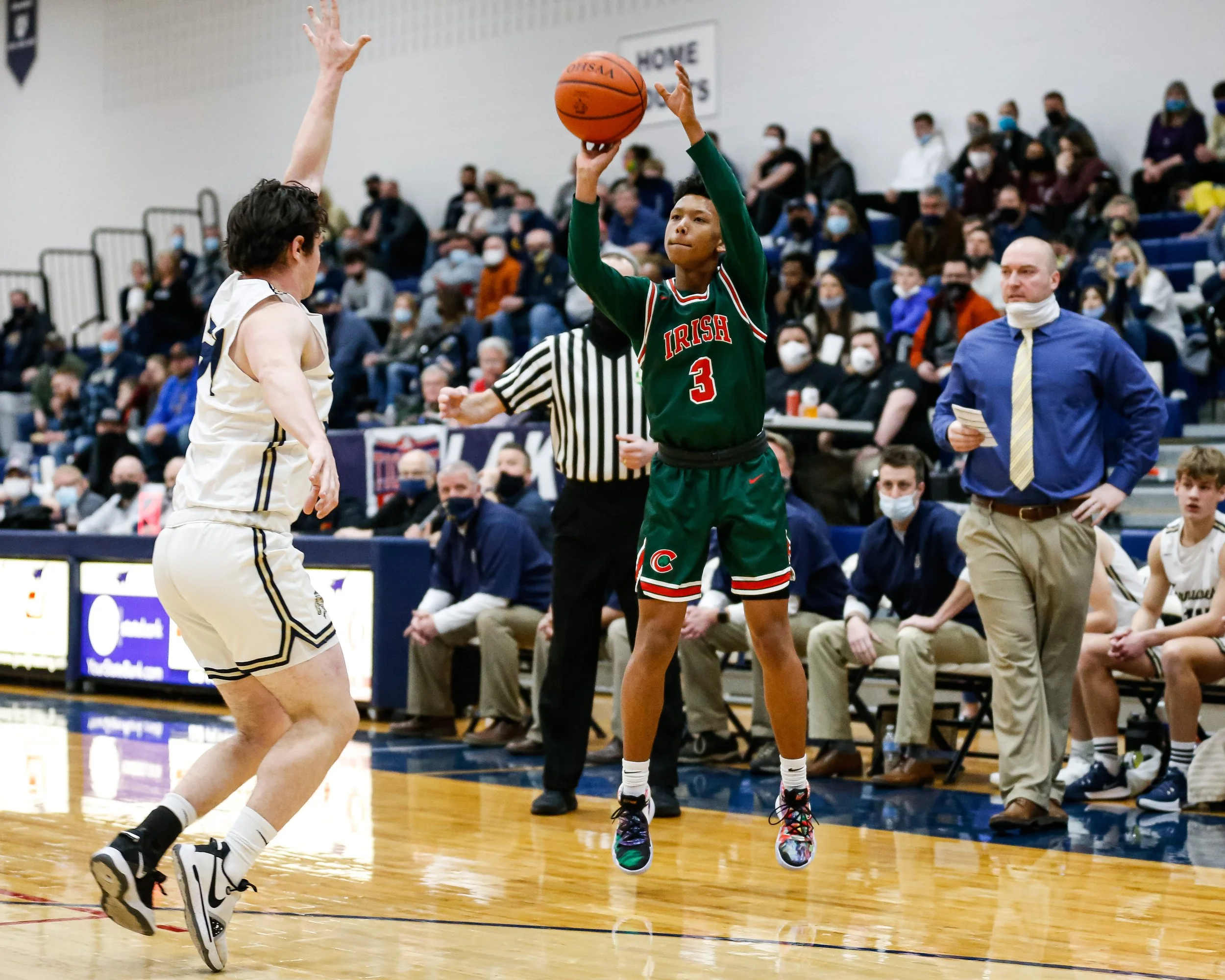 Boys’ Basketball Defeats Arch-Rival St. John’s Jesuit, 53-45