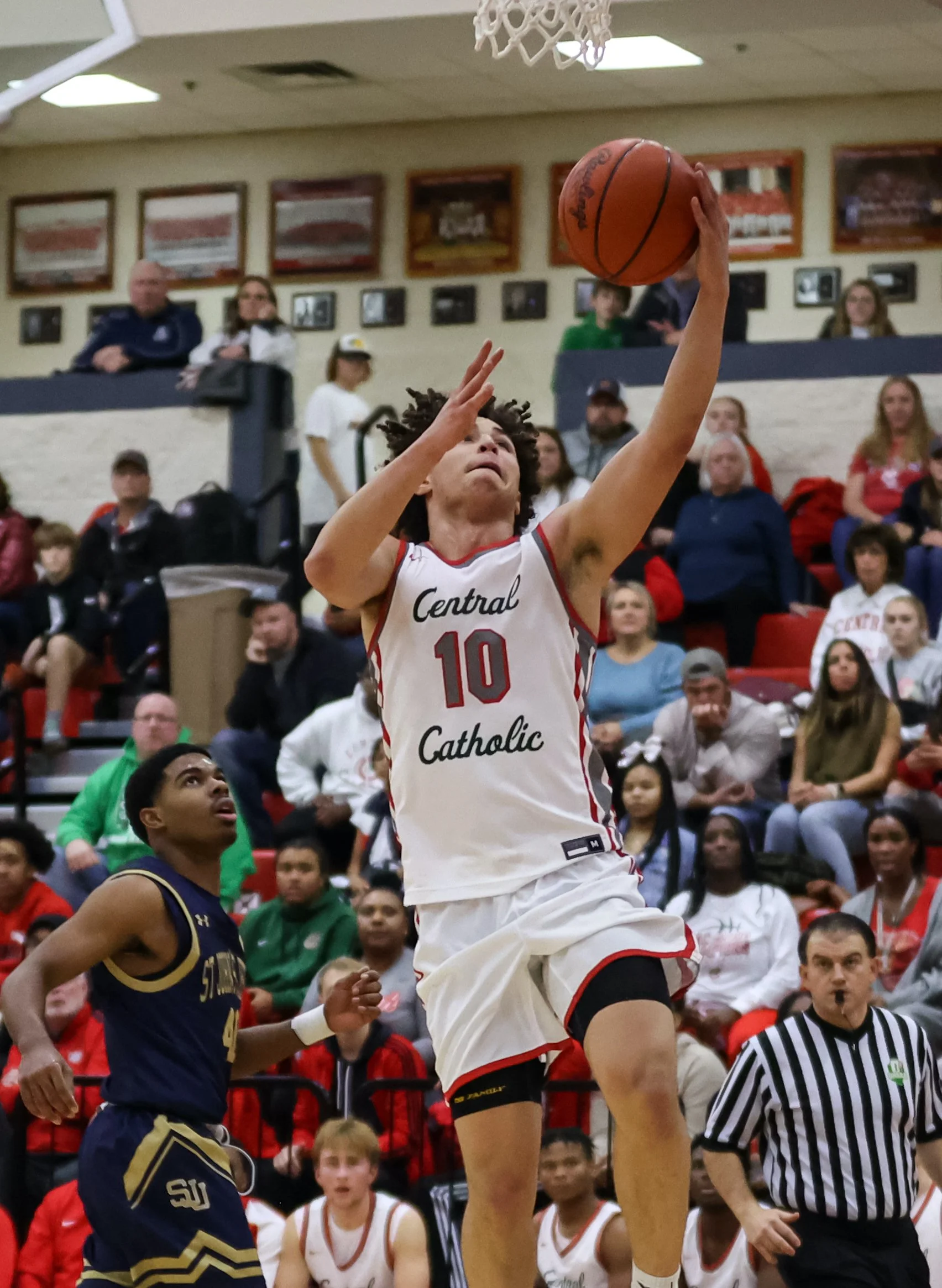 Boys’ Basketball Falls to Lima Senior on Road, 52-43