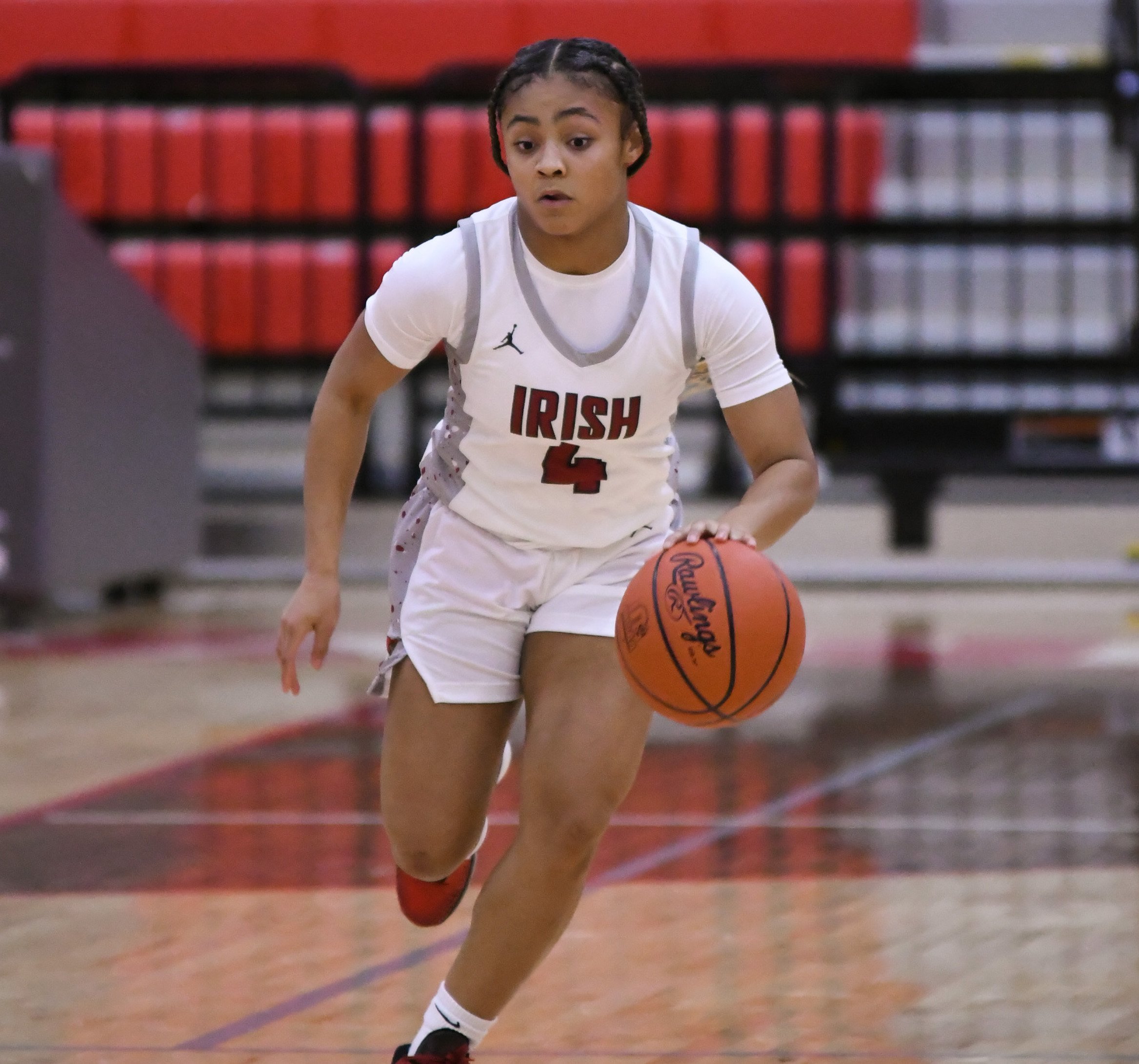 Girls’ Basketball Manhandles Lake in 1st Round of D-II Sectionals, 63-23