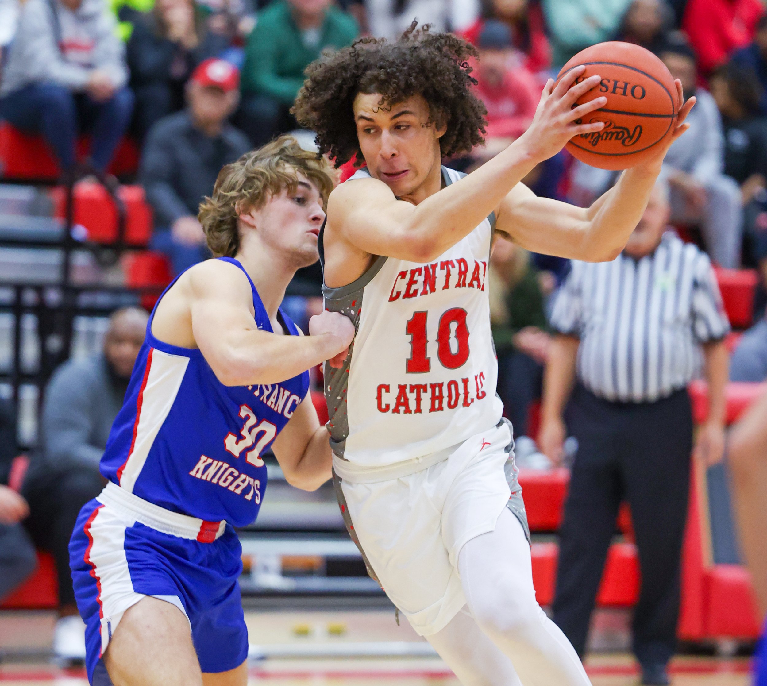 Boys’ Basketball Topples No. 1 Seed Wauseon in Division II District Semifinals, 65-59
