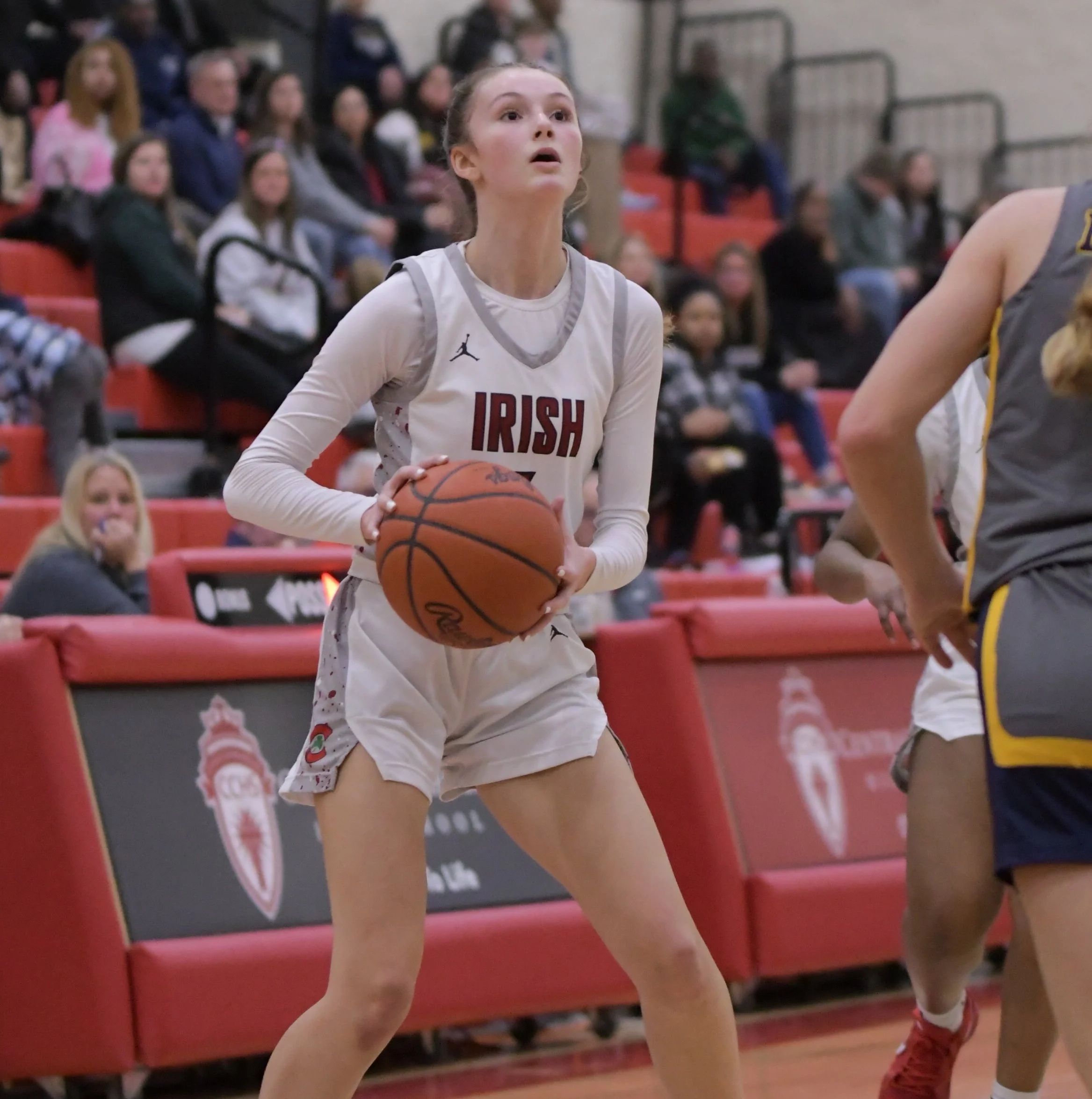 Girls’ Basketball Pulls Away in Second Half to Defeat Divine Child, 39–37