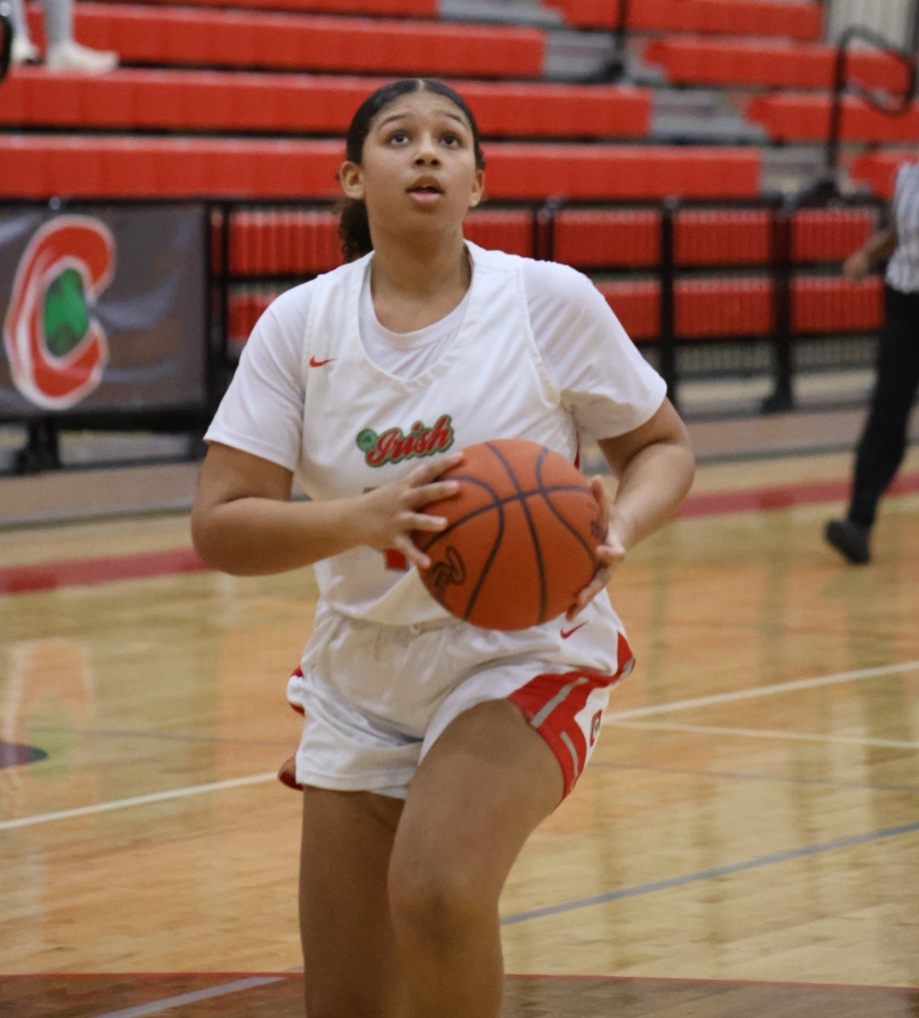 Girls’ Basketball Falls at Lumen Christi Catholic on Road, 50-40